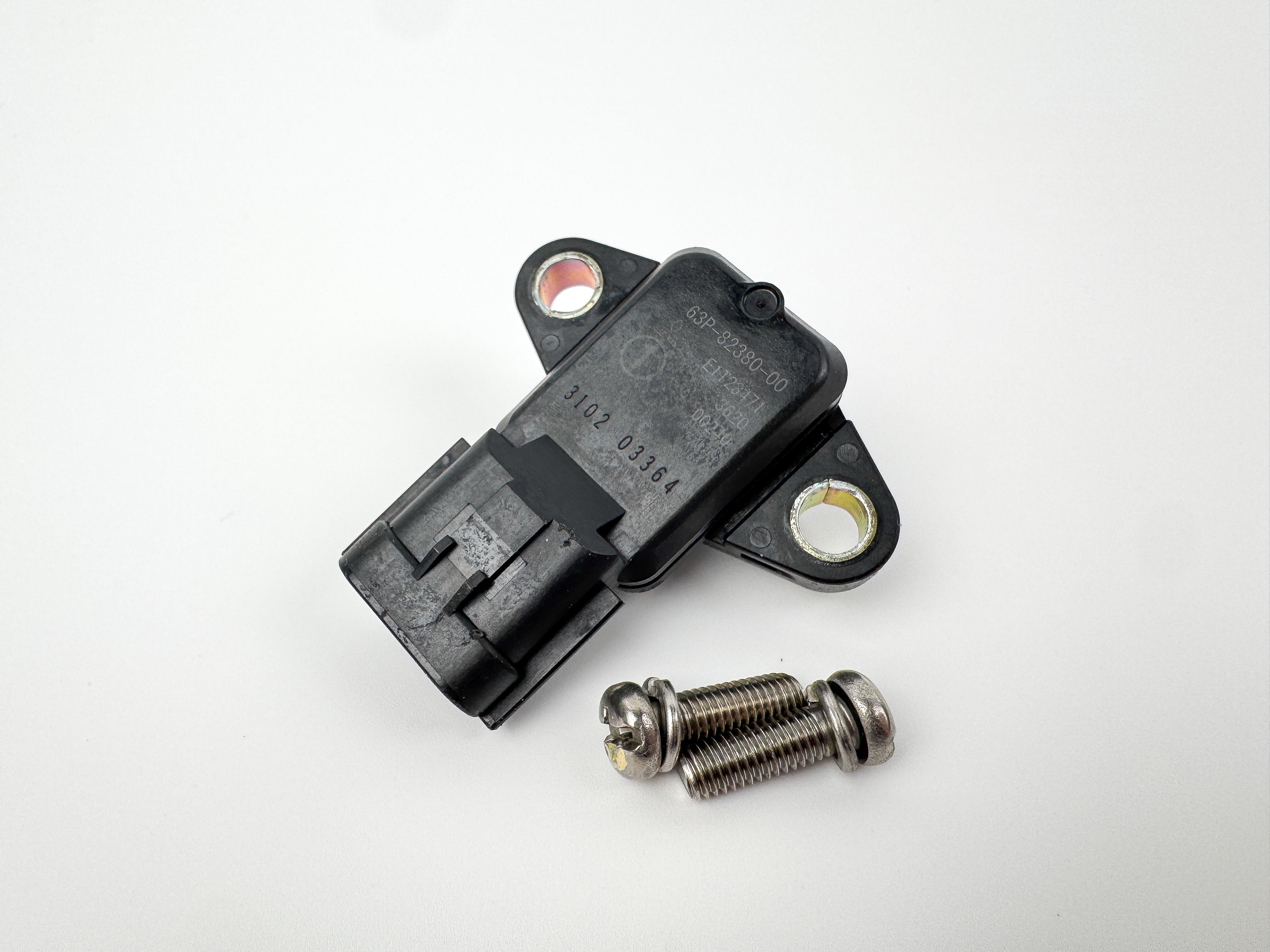04 + Yamaha 150HP 4 Stroke Outboard Pressure Sensor 63P-82380-00-00