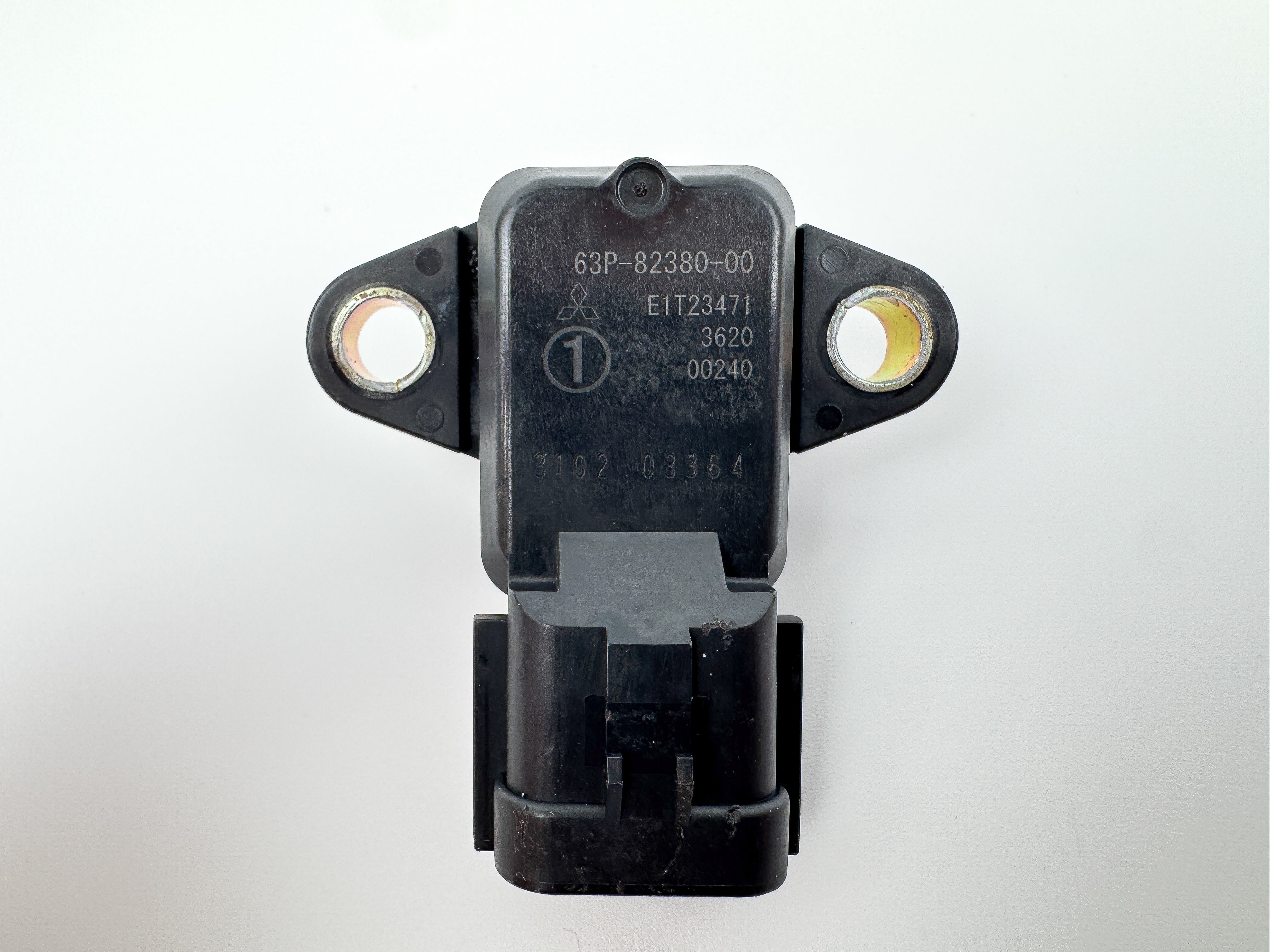04 + Yamaha 150HP 4 Stroke Outboard Pressure Sensor 63P-82380-00-00