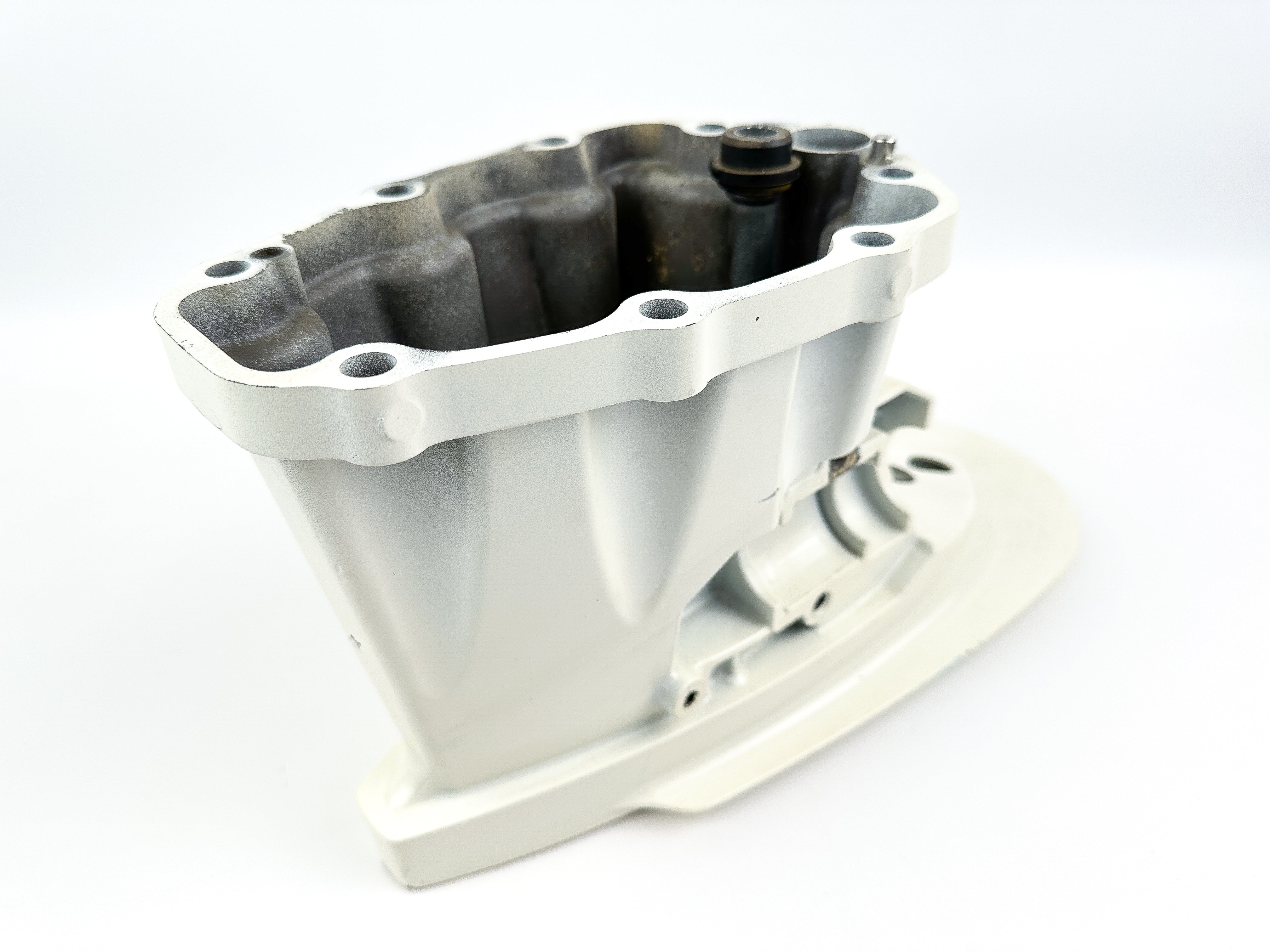 2018 Suzuki 90HP DF90 4 Stroke Outboard Drive Shaft Housing White 52111-87L00-Y5S