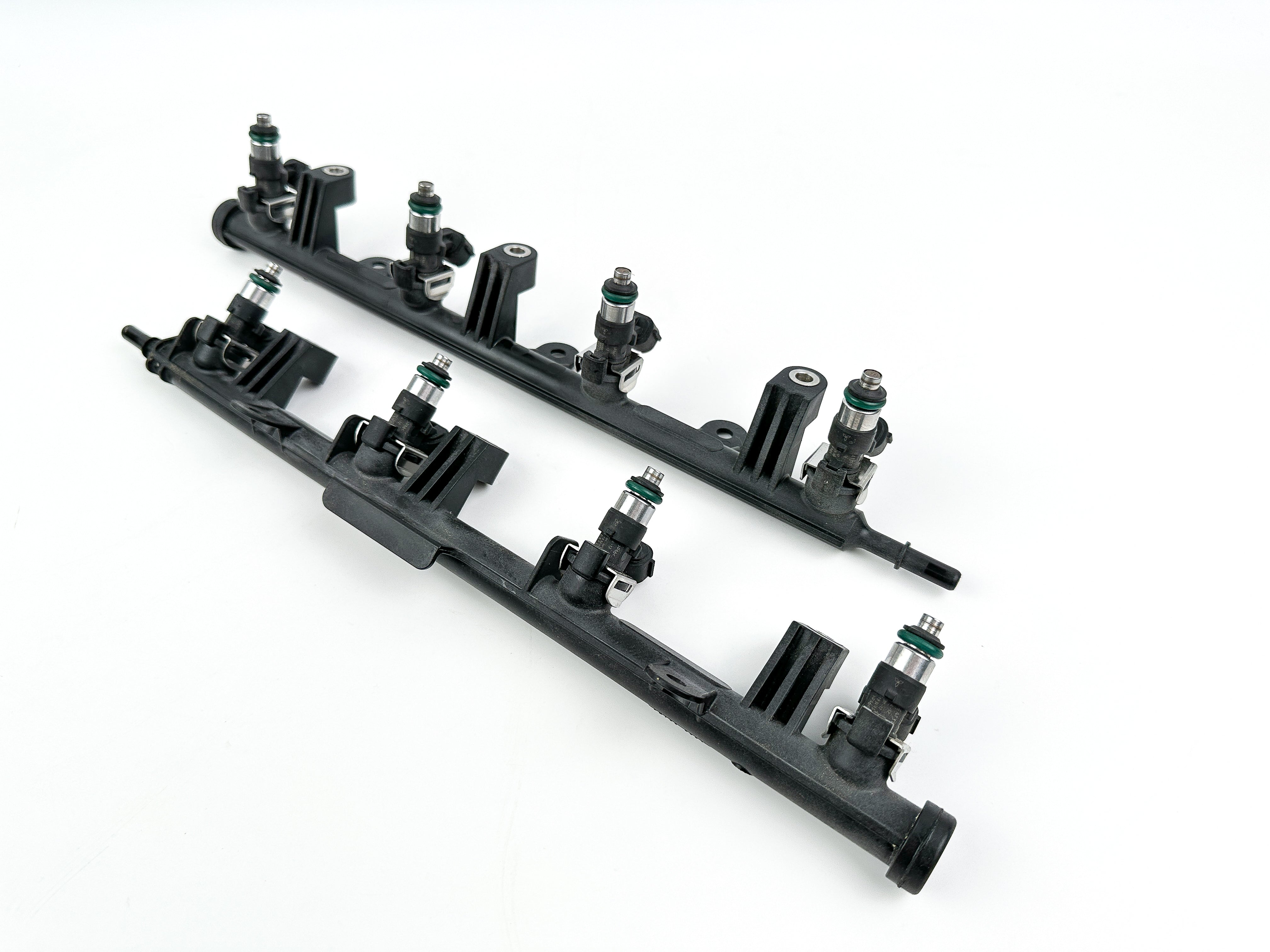 2012 Yamaha F350 350HP 4 Stroke Outboard Fuel Injector Set With Rails 6AW-13160-10-00