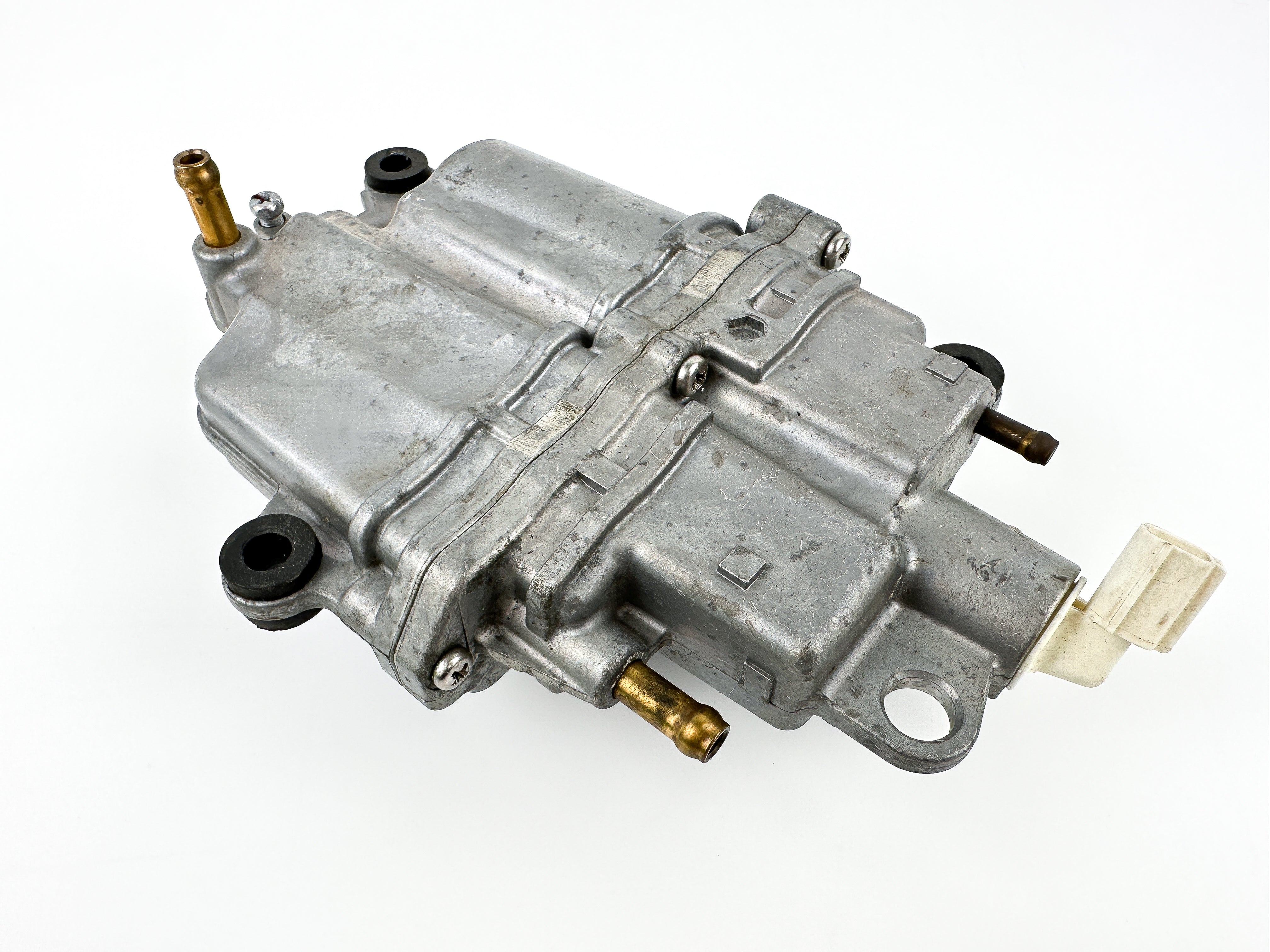 2012 Suzuki 140 HP 4 Stroke Outboard Vapor Separator Tank VST Read to Install