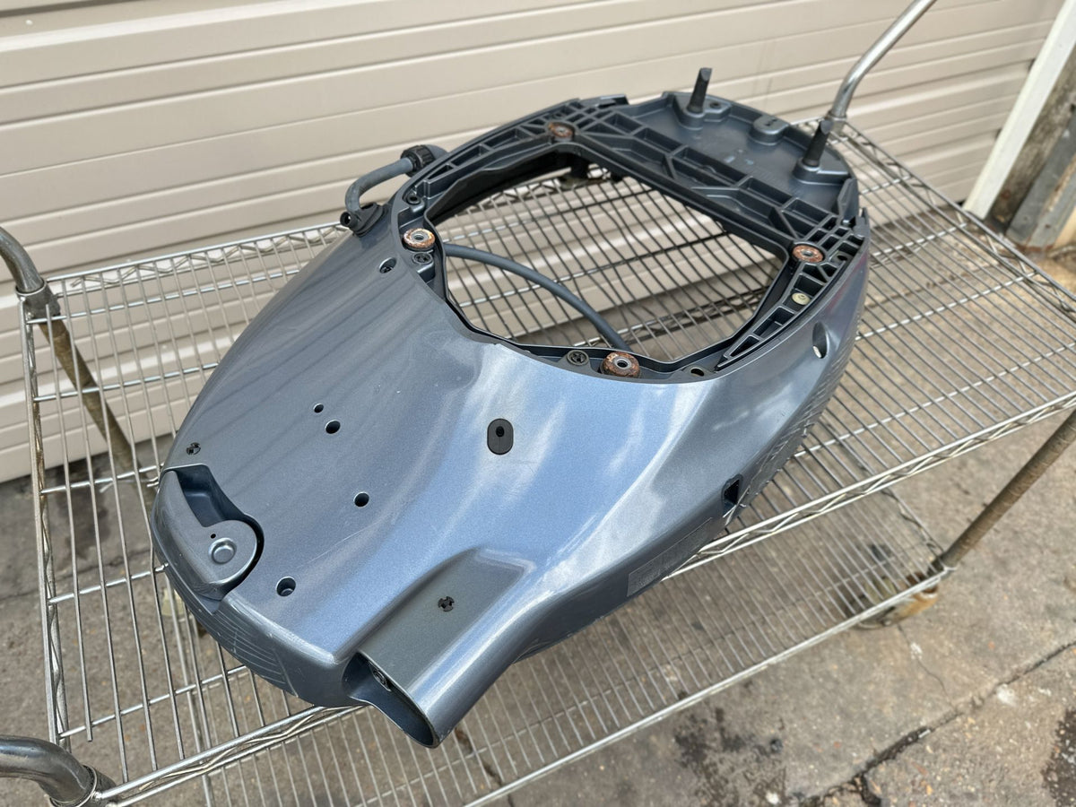 2014 Yamaha 200 HP 4 Stroke Outboard Bottom Cowling Pan 6DA-42710-00-8D OEM
