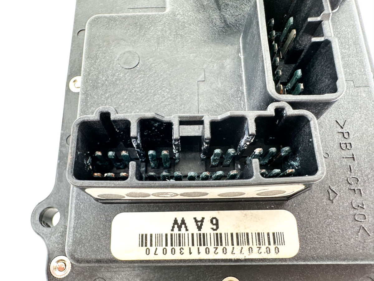 2007+ Yamaha F 350HP 4 Stroke Outboard Fuse Box Assembly 6AW-82170-01-00