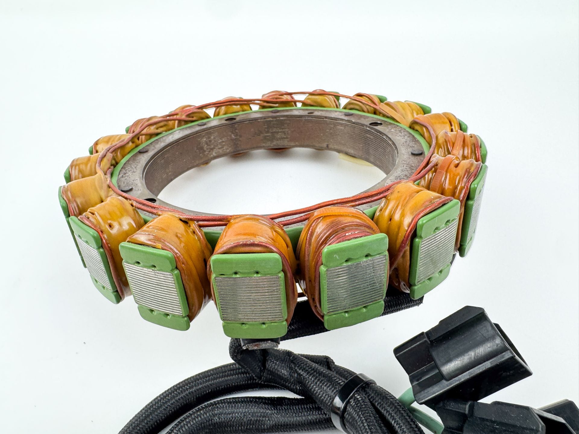 2005 Yamaha 300 HP HPDI 2 Stroke Outboard Coil Pulser Base Stator Assembly 60V-85580-00-00 OEM