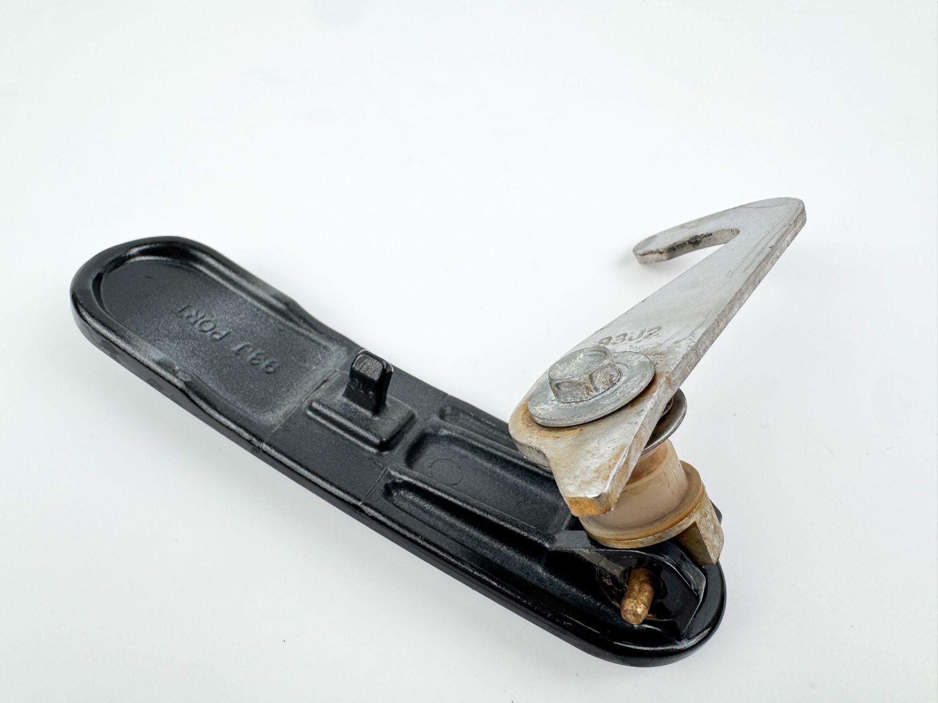 2010 Suzuki 250 HP 4 Stroke Outboard Port Latch Handle 61634-93J00-0EP OEM