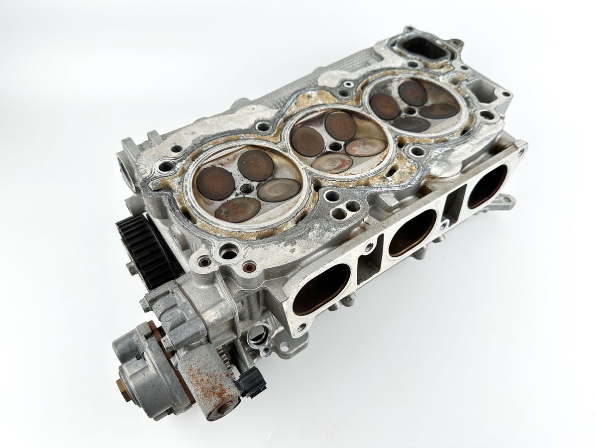 2012 Yamaha 250 HP 4 Stroke Outboard Starboard Cylinder Head 6CB-W009A-00-00 OEM