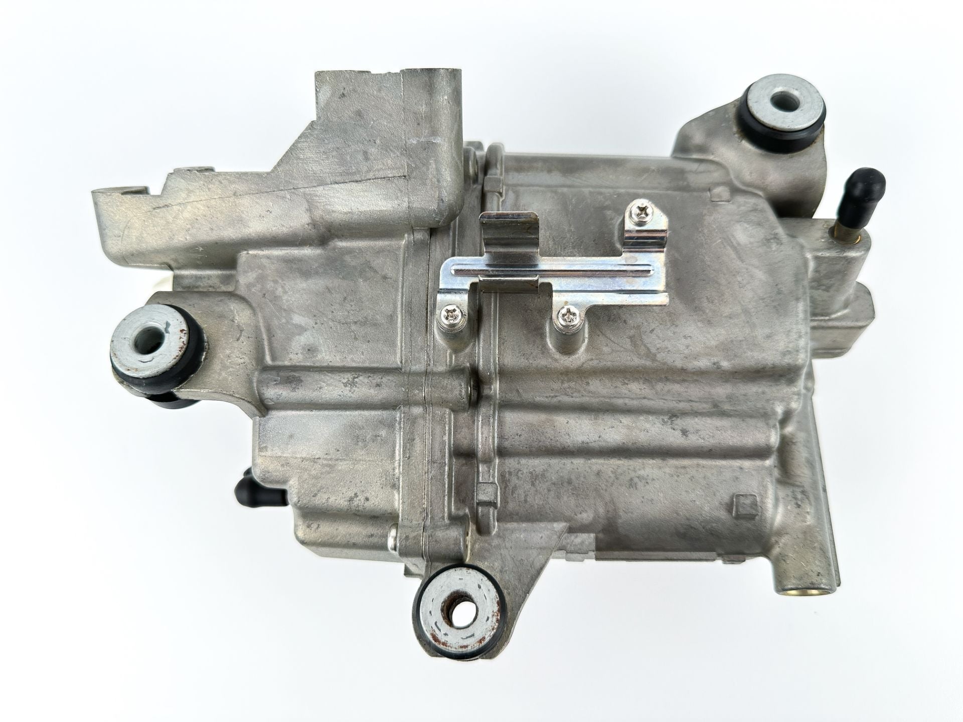 2006 Suzuki 225 HP 4 Stroke Outboard Vapor Separator Tank VST 15600-93J02 OEM