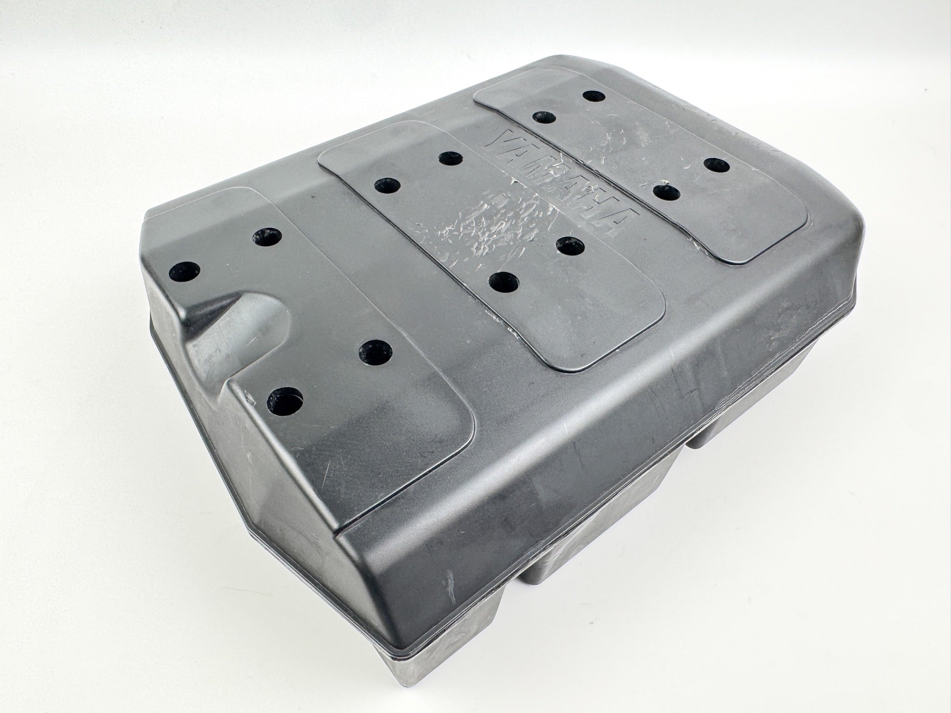 1999 Yamaha 200 HP 2 Stroke Outboard Intake Air Silencer Assembly 64D-14440-00-00 OEM