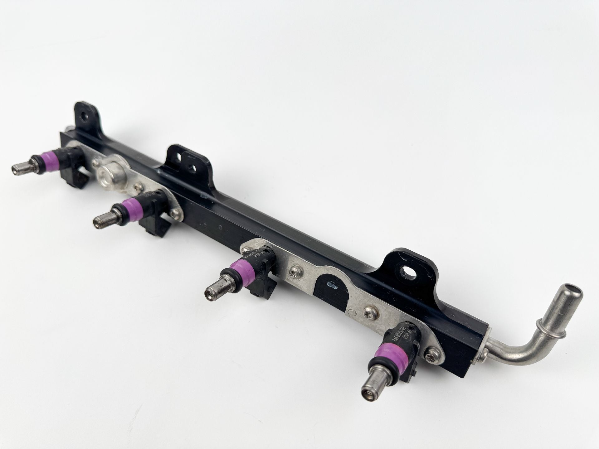 2007 Mercury 135 HP 4 Stroke Outboard Fuel Injector Set W/ Rail 8M0041571 OEM