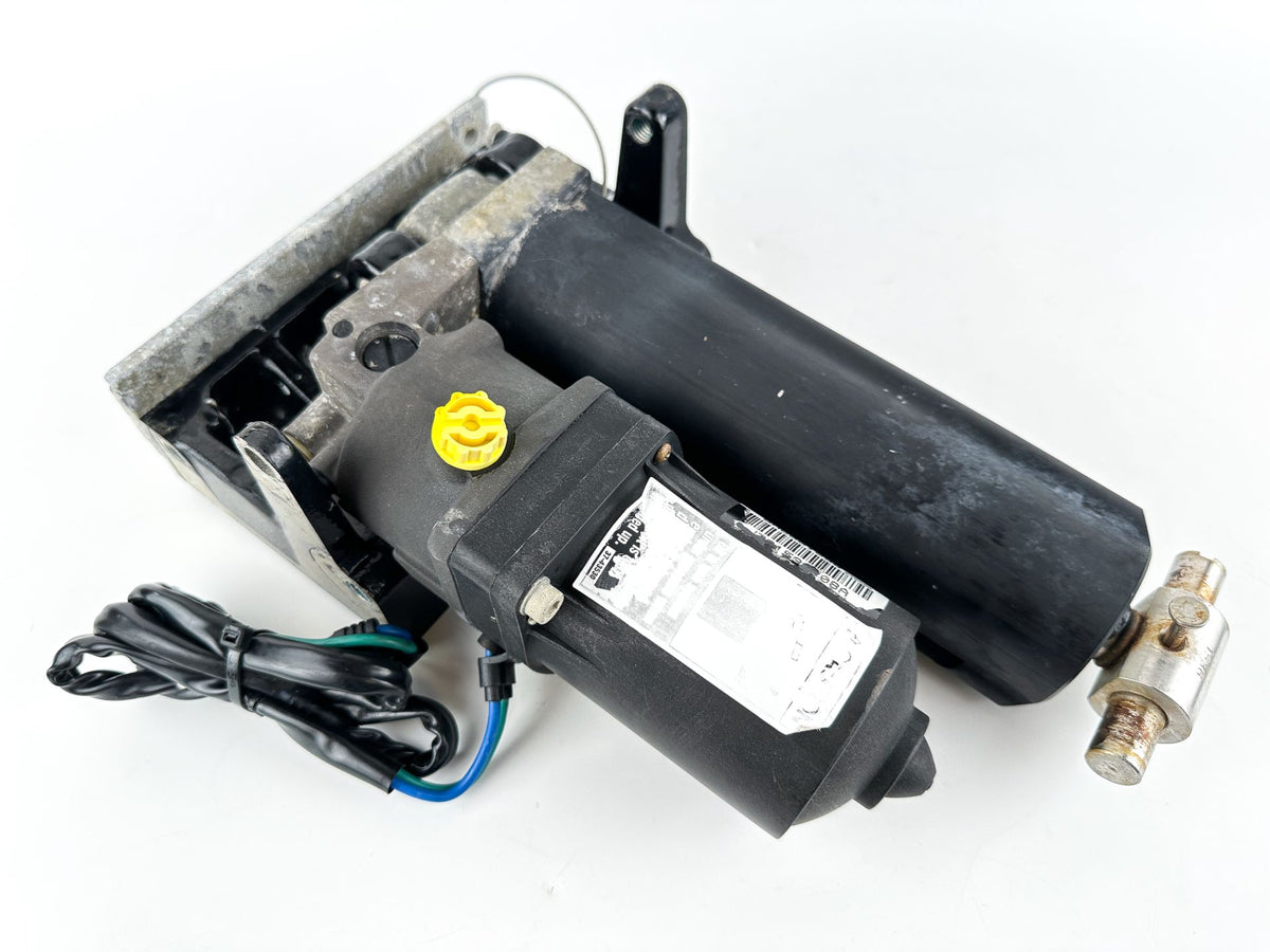 Mercury 70 90 115 120 125 HP Power Tilt and Trim Assembly 8M0090335