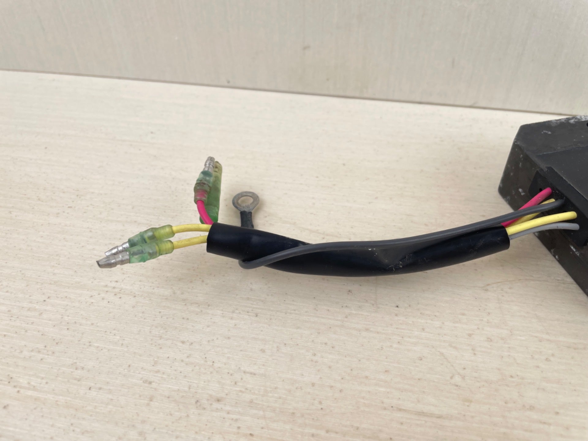 2002 Yamaha 30HP F30 4 Stroke Rectifier & Regulator Assembly 65W-81960-10-00