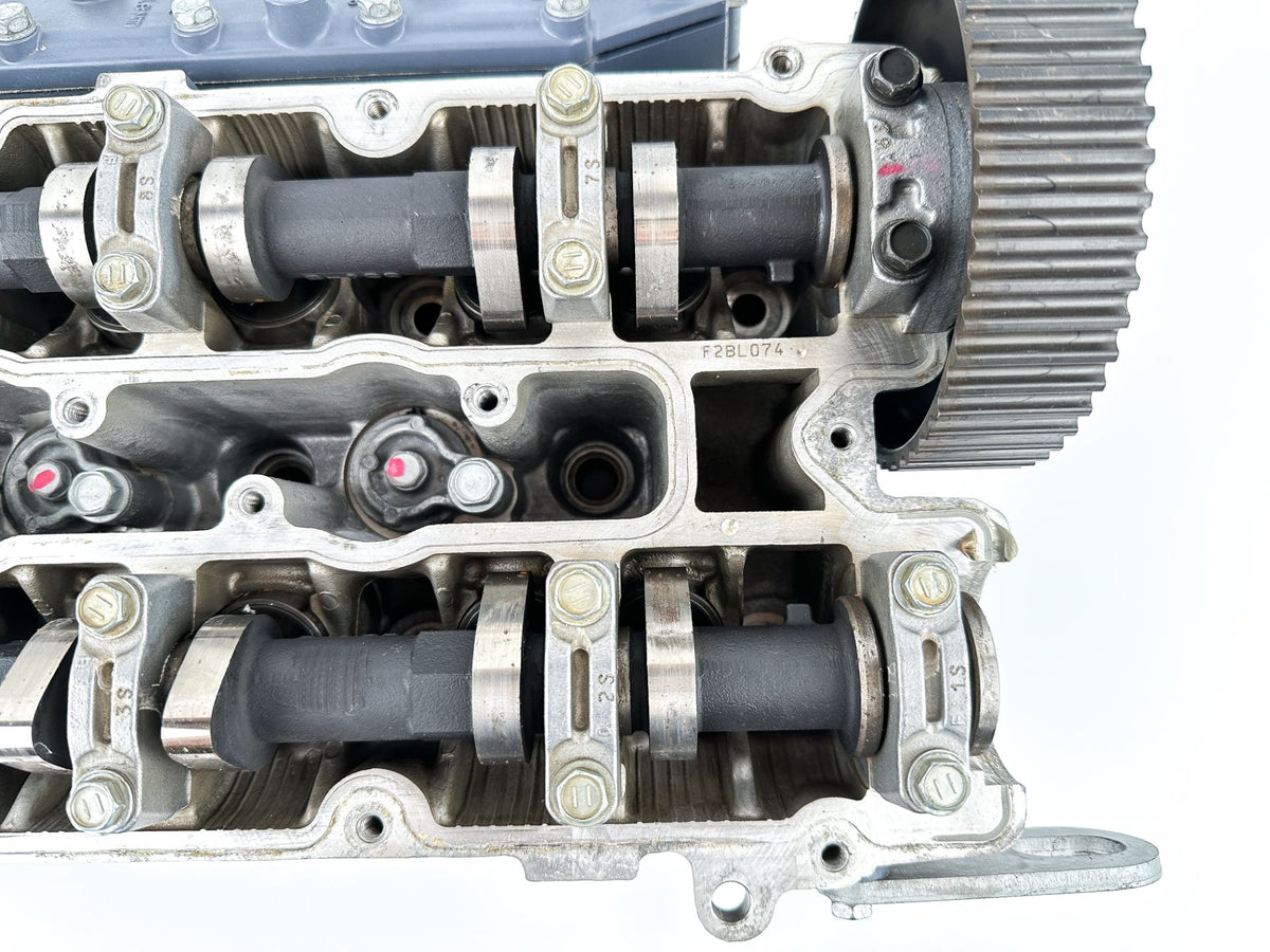 2003 Yamaha 225 HP 4 Stroke Outboard Starboard Cylinder Head 69J-W009A-01-1S OEM