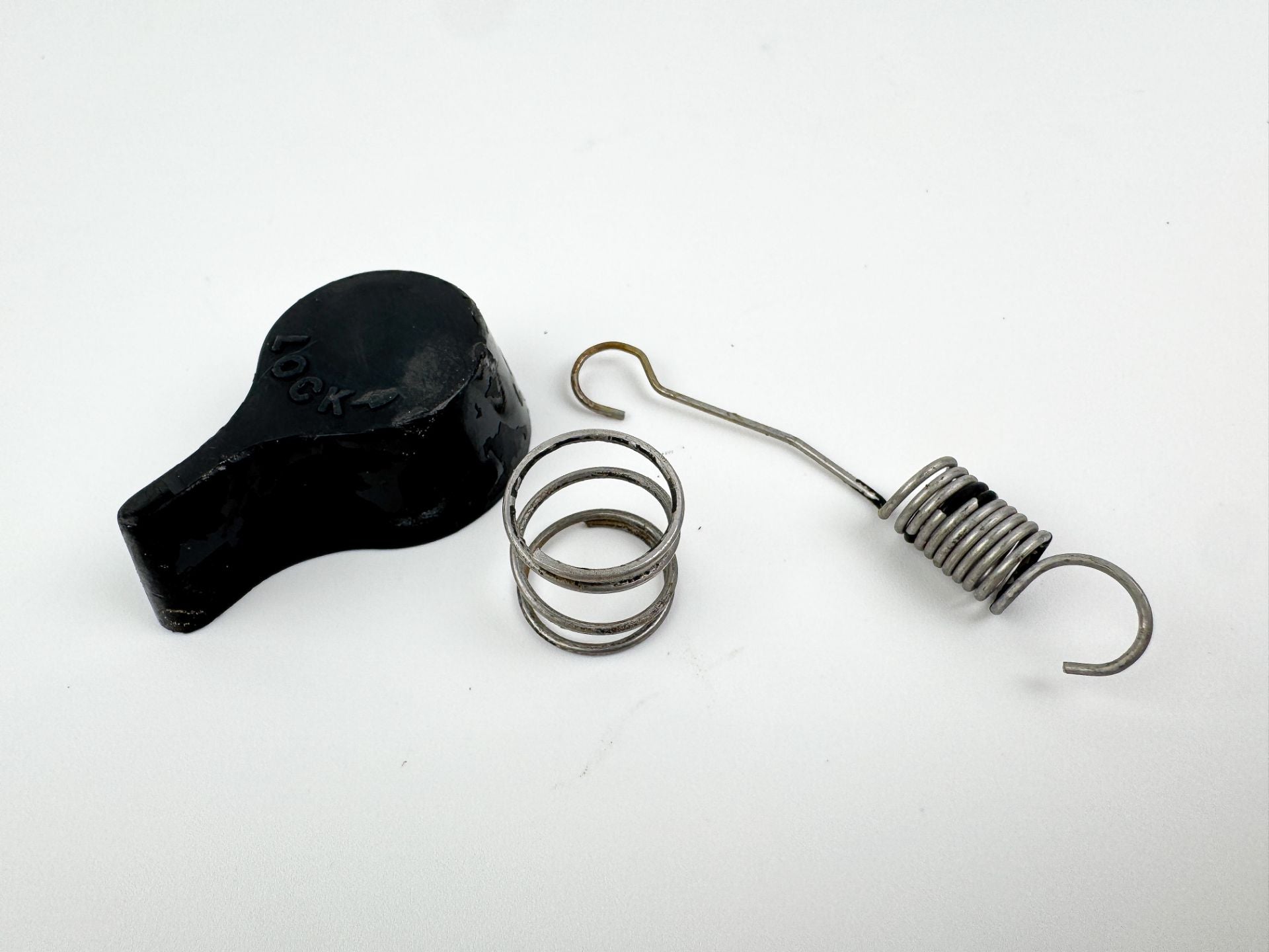 2003 Mercury 135 HP 2 Stroke Outboard Tilt Stop Lever Lock 99629T2 OEM