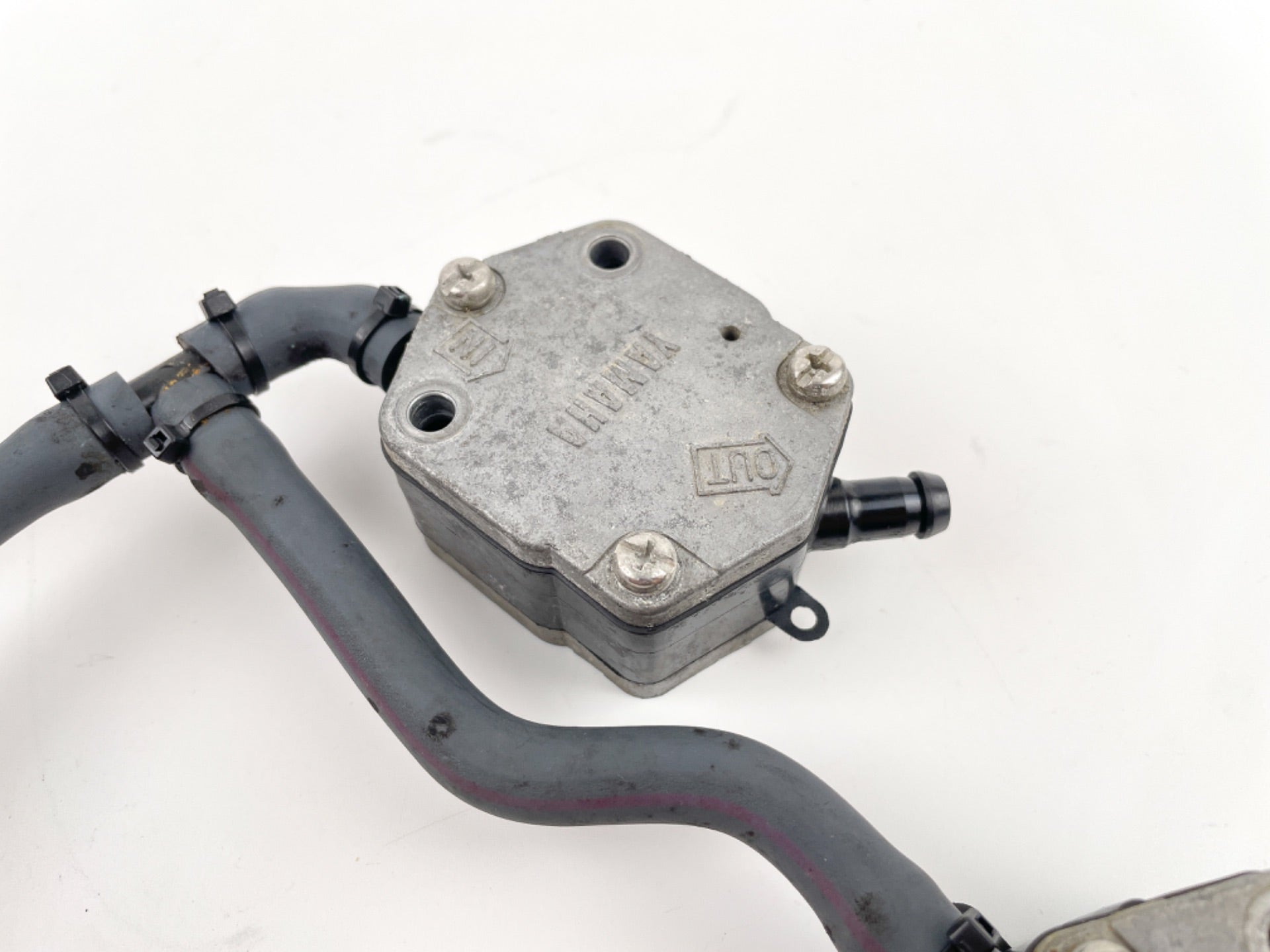 2002 Yamaha 150 HP 2 Stroke Outboard Fuel Pump W/ Filter Assembly 6E5-24410-03-00 OEM