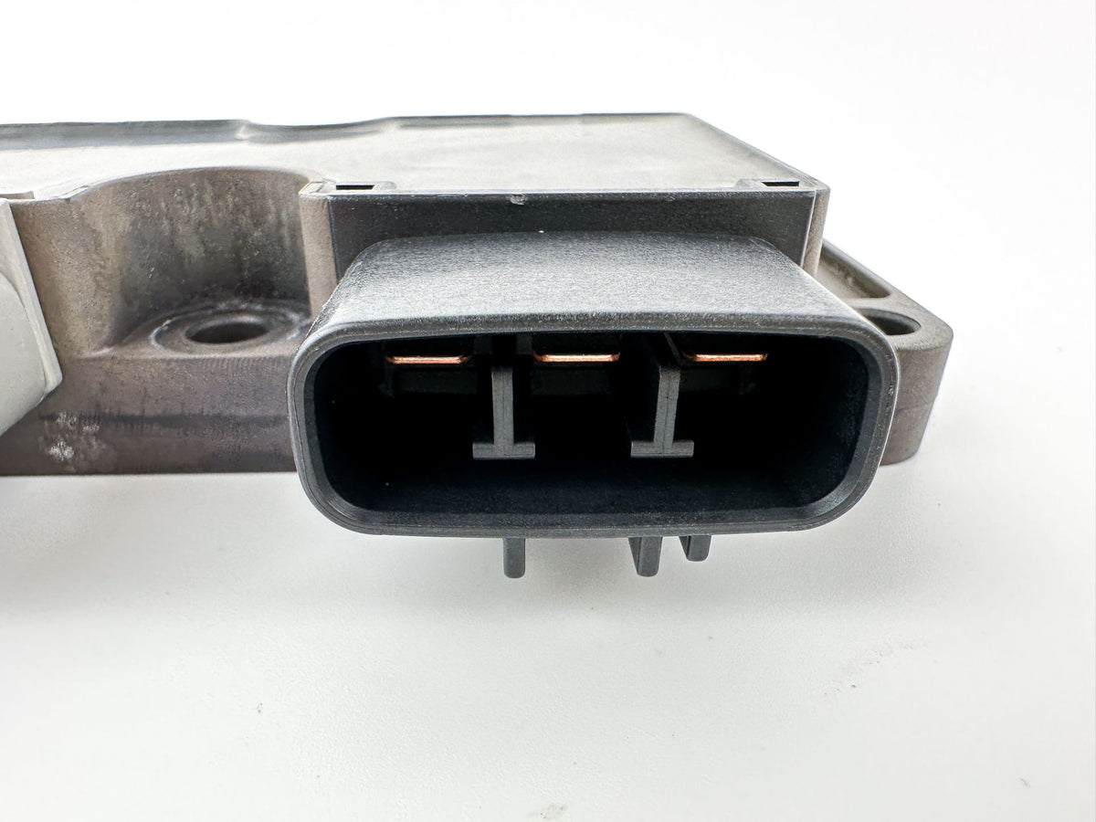 2007 Suzuki 175 HP 4 Stroke Outboard Rectifier & Regulator 32800-96J00 OEM