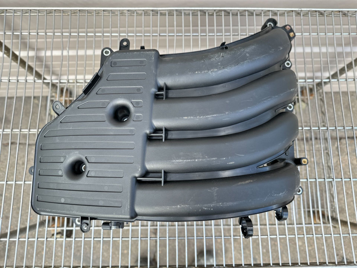 2014 Yamaha 200 HP 4 Stroke Outboard Intake Manifold 6DA-13641-00-00 OEM