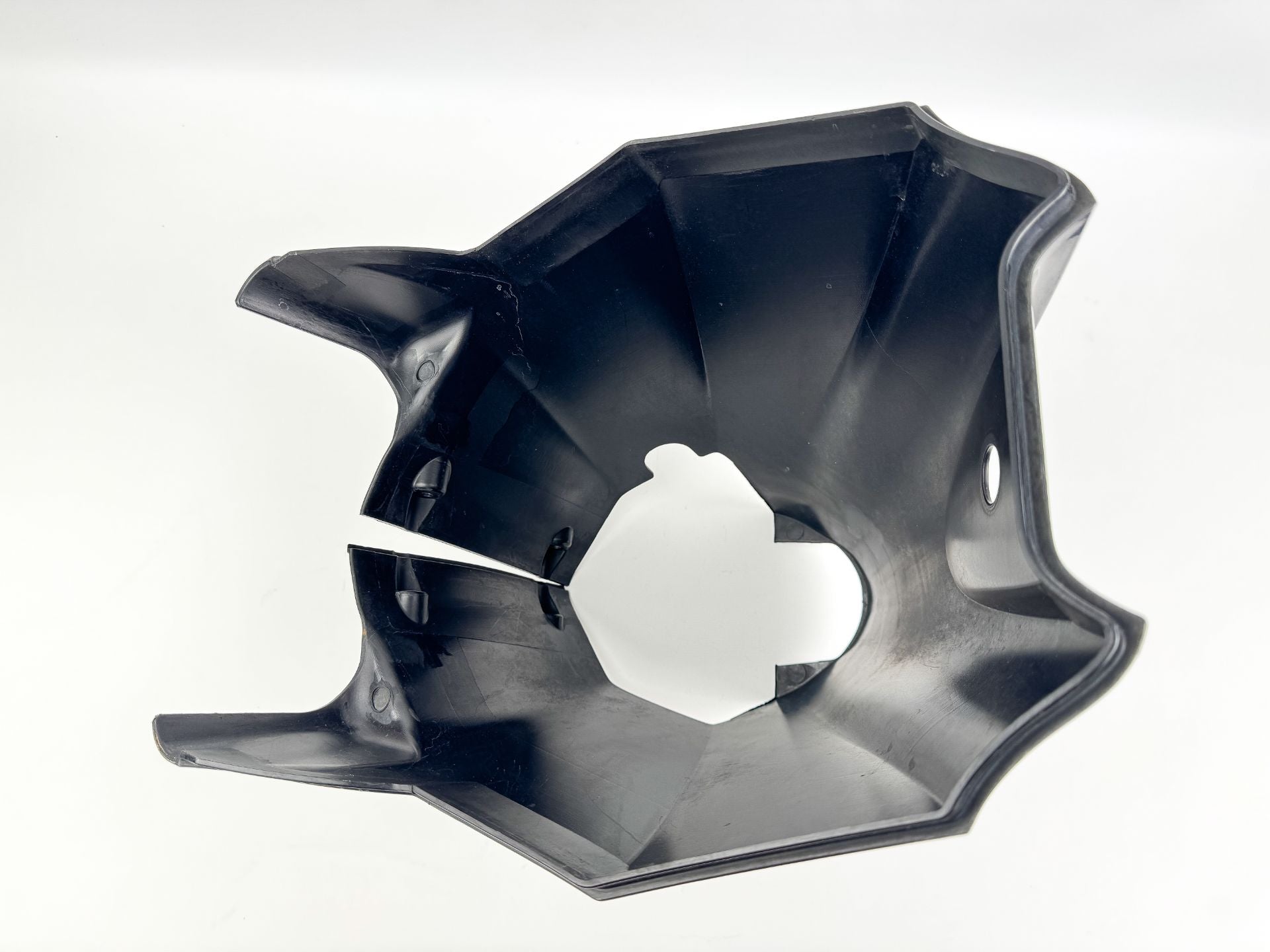 2006 Mercury 25 HP 4 Stroke Outboard Lower Apron Cover 896116T OEM