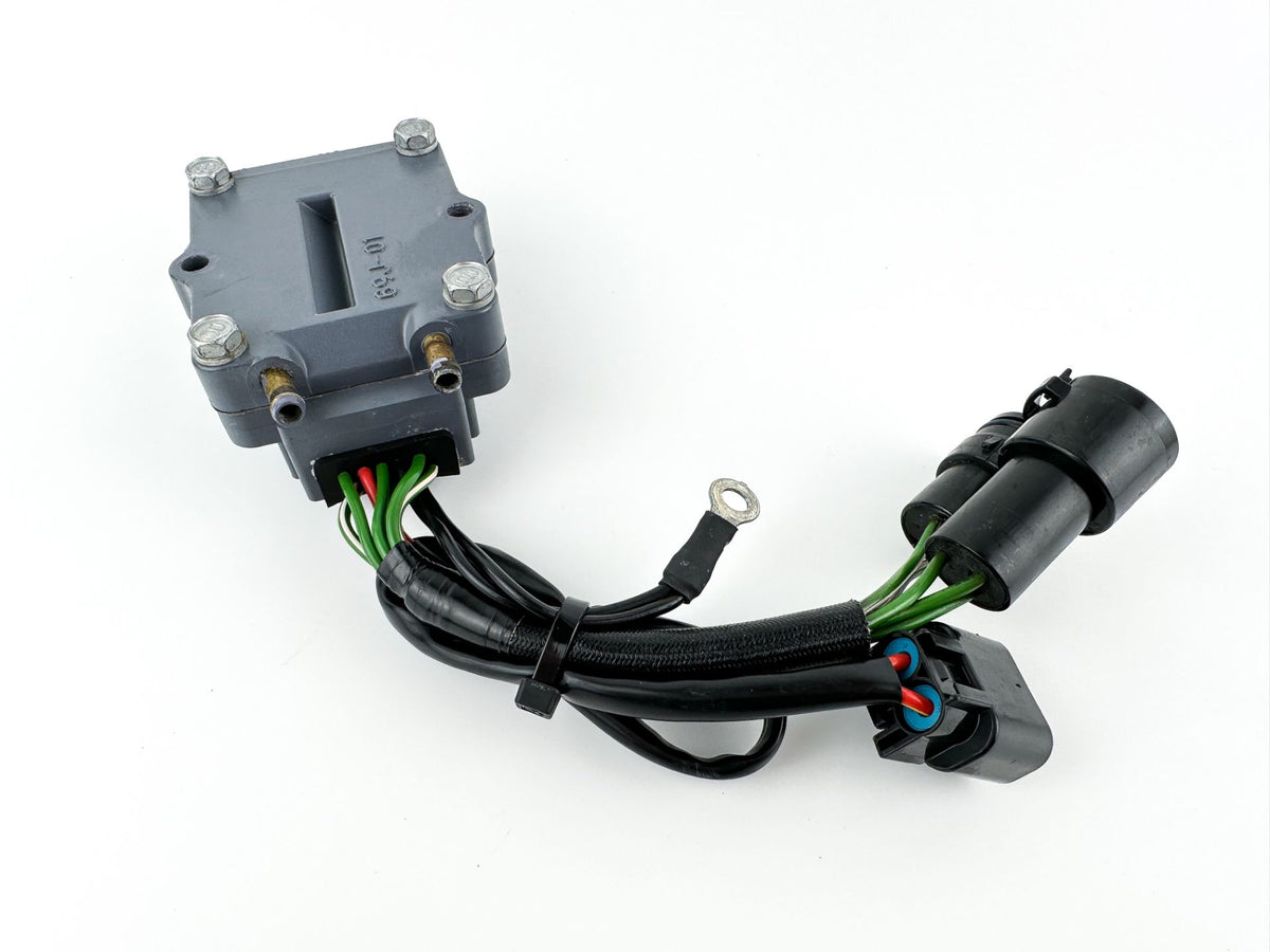 2002 Yamaha 200 HP 4 Stroke Outboard Rectifier & Regulator 69J-81960-01-00 OEM
