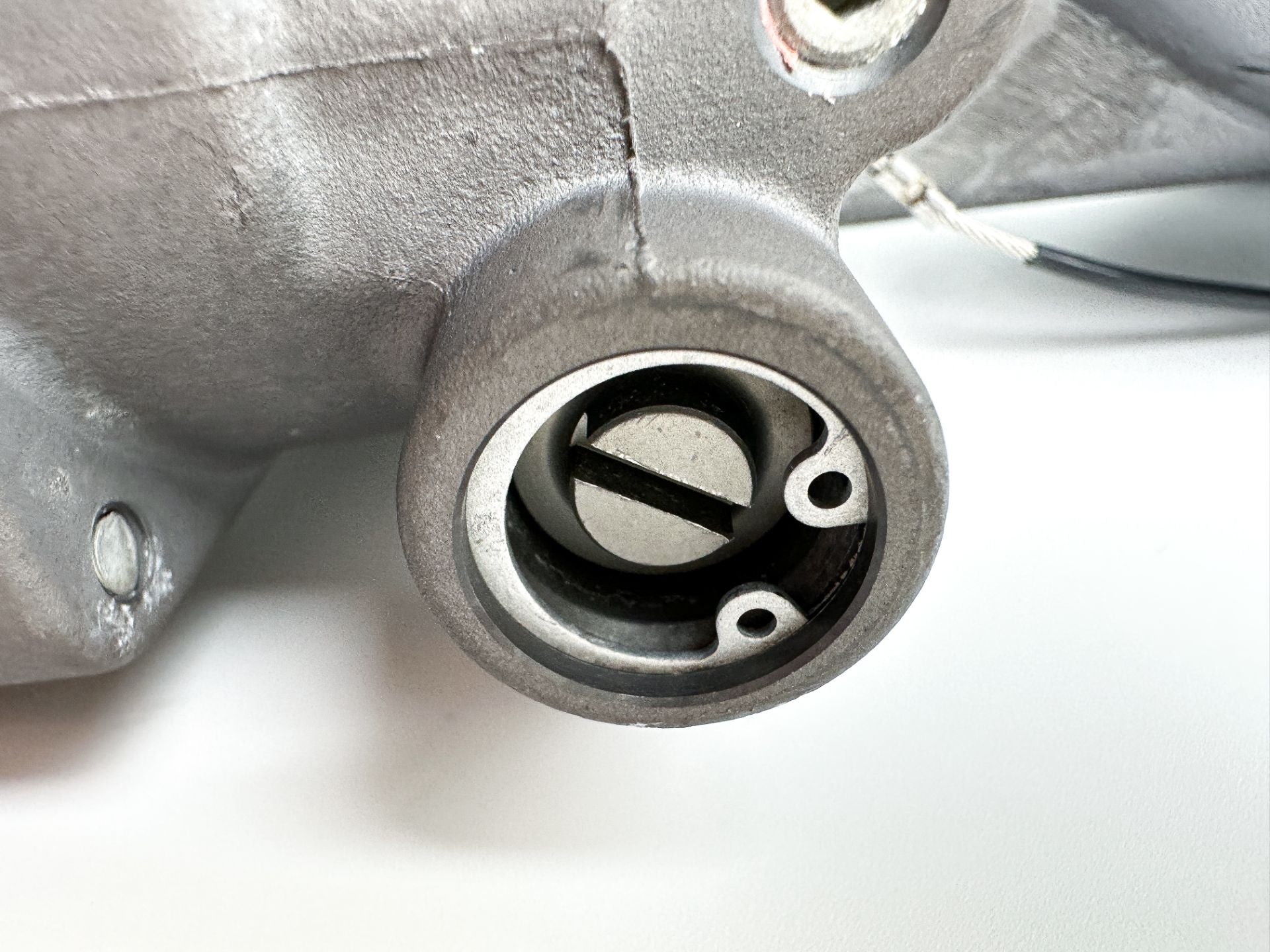 2016 Suzuki 175 HP 4 Stroke Outboard Power Trim Tilt Unit 48000-96J16 OEM