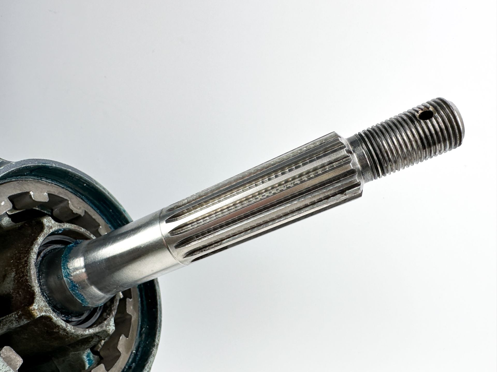 2000-2015 Yamaha 115HP 4 Stroke 20" Long Lower Unit Gear Case Ready To Install