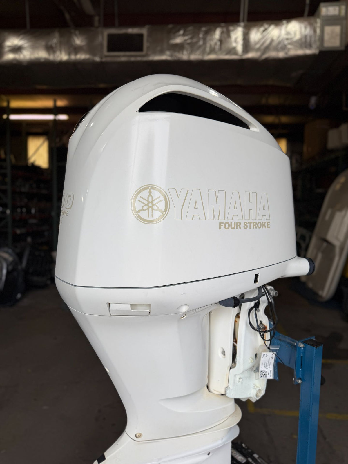 2014 Yamaha F300 300HP 4 Stroke Outboard Engine W/ 25" Shaft 1110 Hours