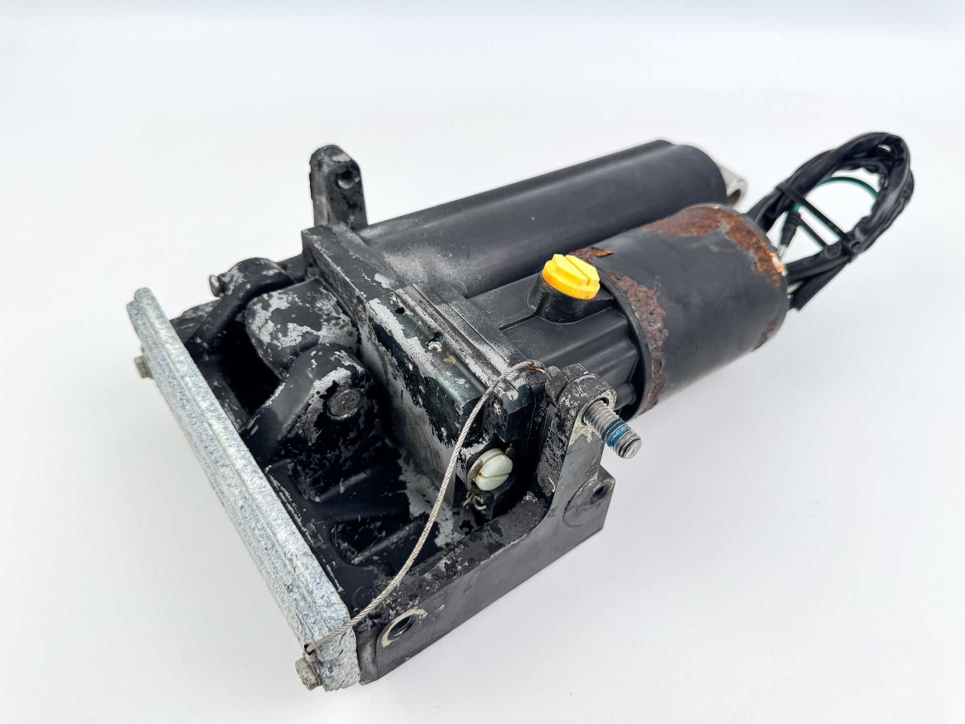 Mercury 70 90 115 120 125 HP Power Tilt and Trim Assembly 830250T5