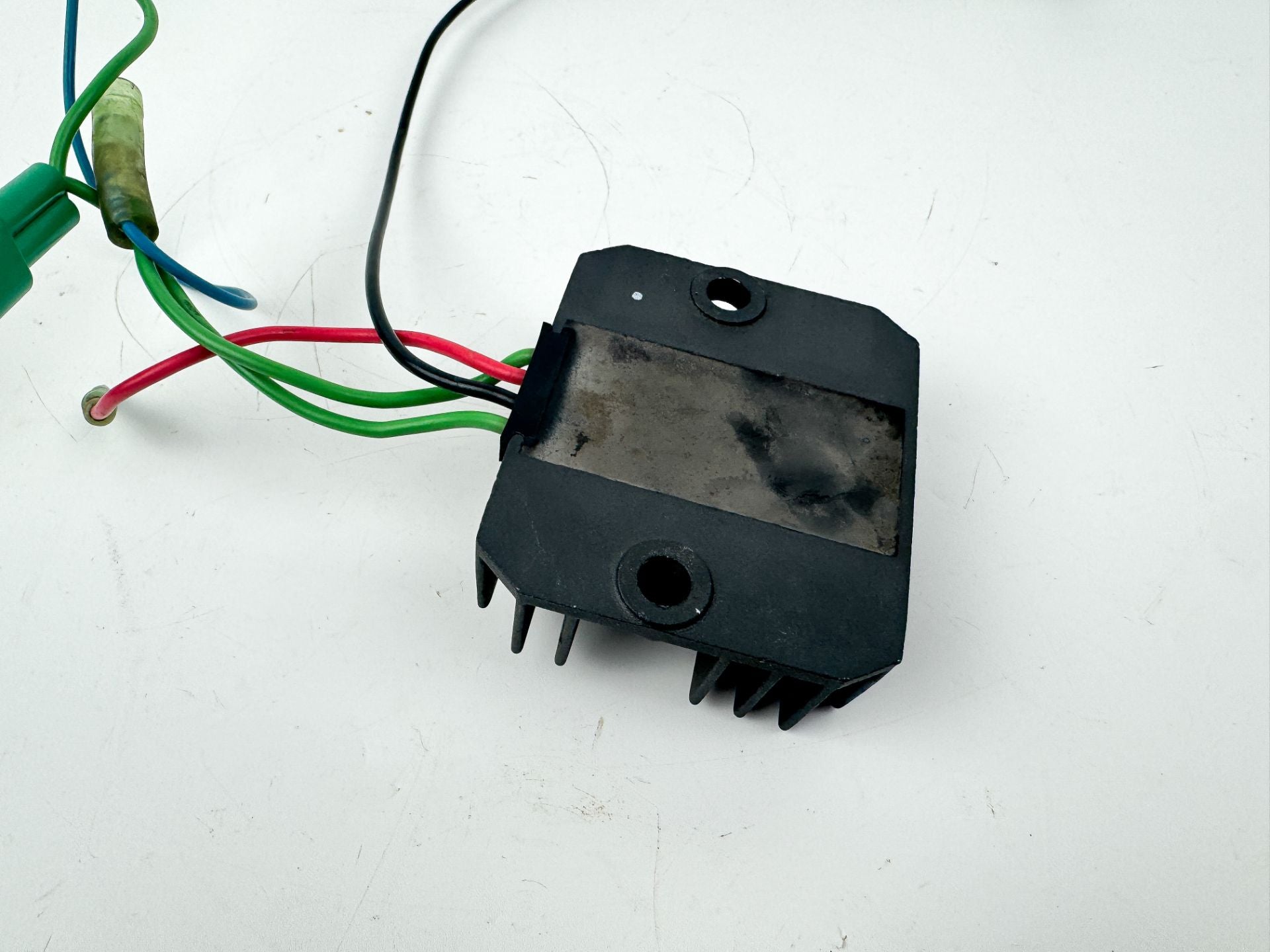 2006 Yamaha 90 HP 2 Stroke Outboard Rectifier & Regulator 6H0-81960-10-00 OEM