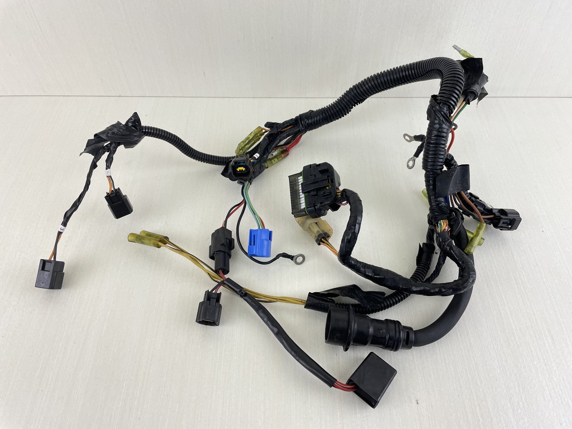 2002 Yamaha 30HP F30 Outboad Engine Wire Harness 67C-82590-20-00