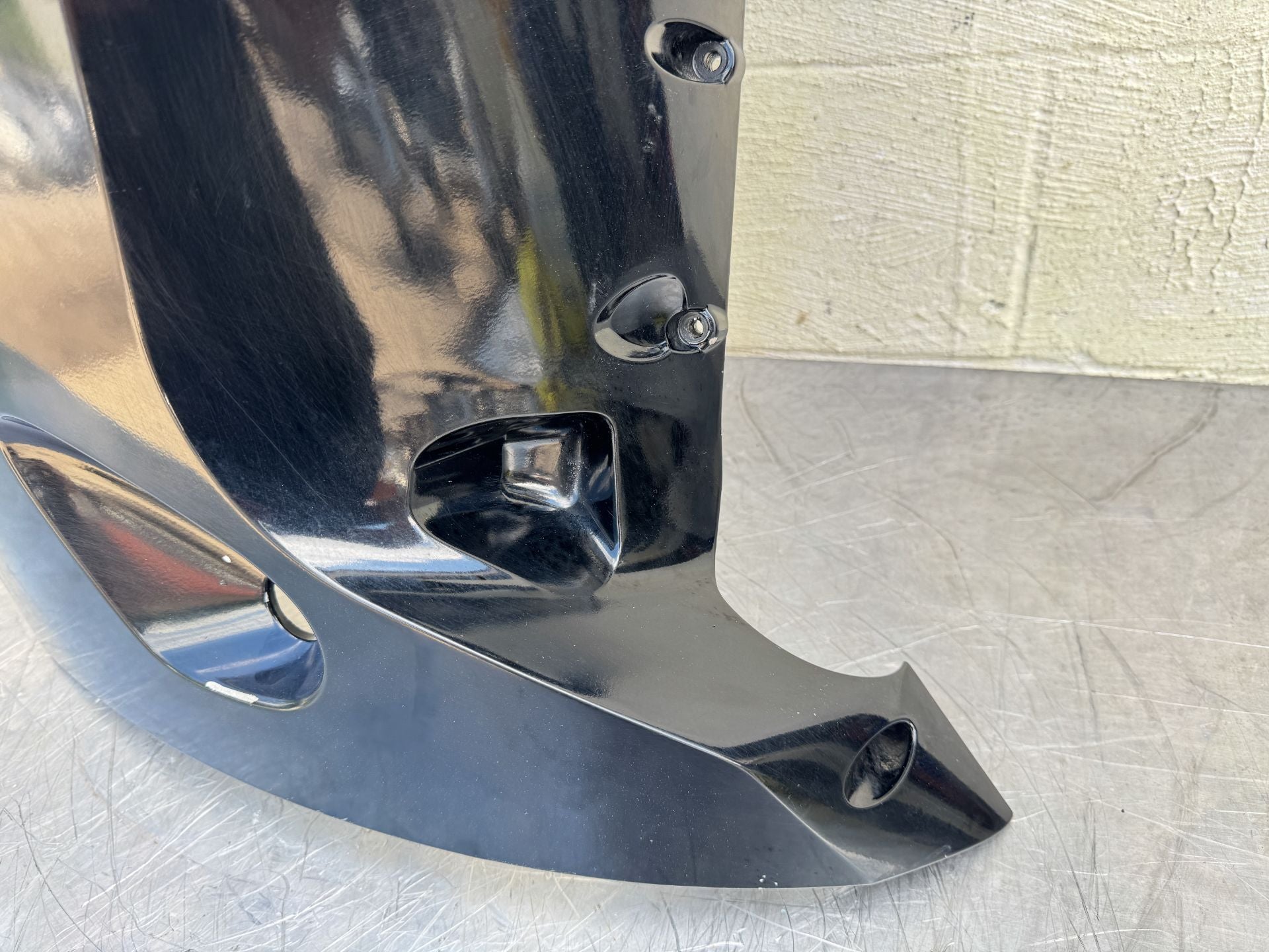 2020 Mercury 250 HP 4 Stroke Outboard Lower Apron Cowling Starboard 8M0142217 OEM