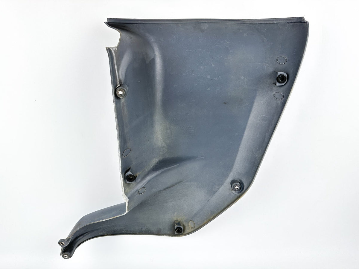 2003 Yamaha 225 HP 4 Stroke Outboard Lower Apron Cover Set 69J-42741-00-8D OEM