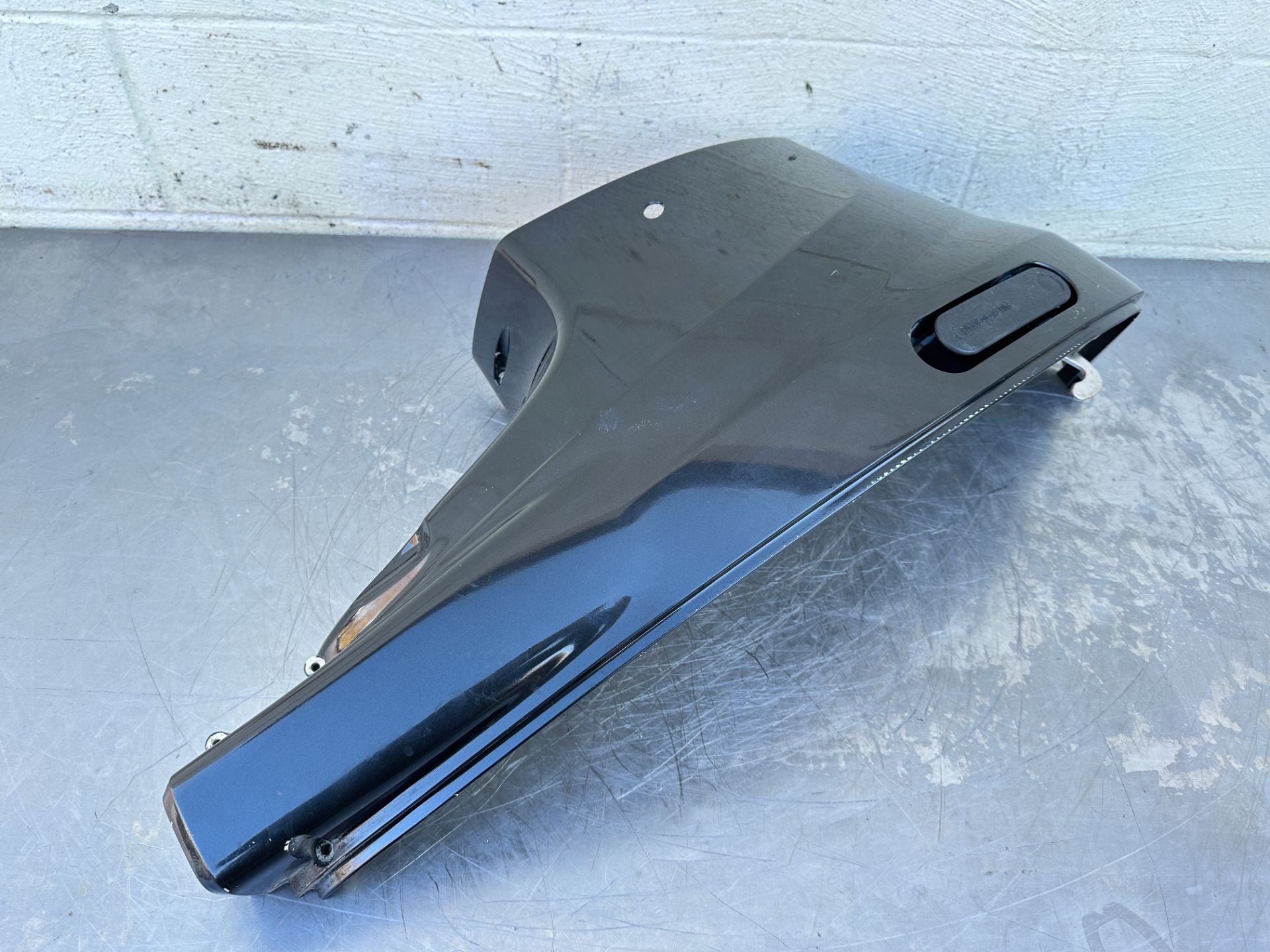 2016 Suzuki 175 HP 4 Stroke Outboard 25" XL Cowling Set Oil Pan Cover