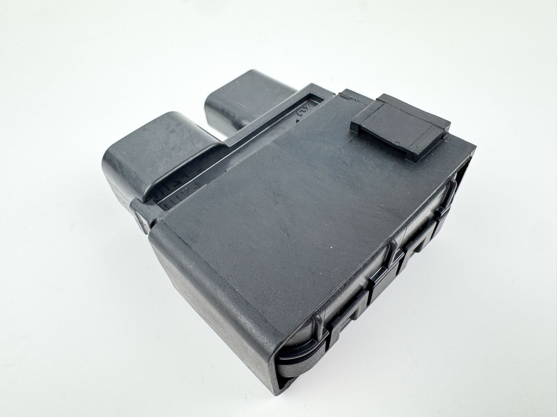 2017 Suzuki 115 HP 4 Stroke Outboard Trim Tilt Relay 38410-93J21 OEM