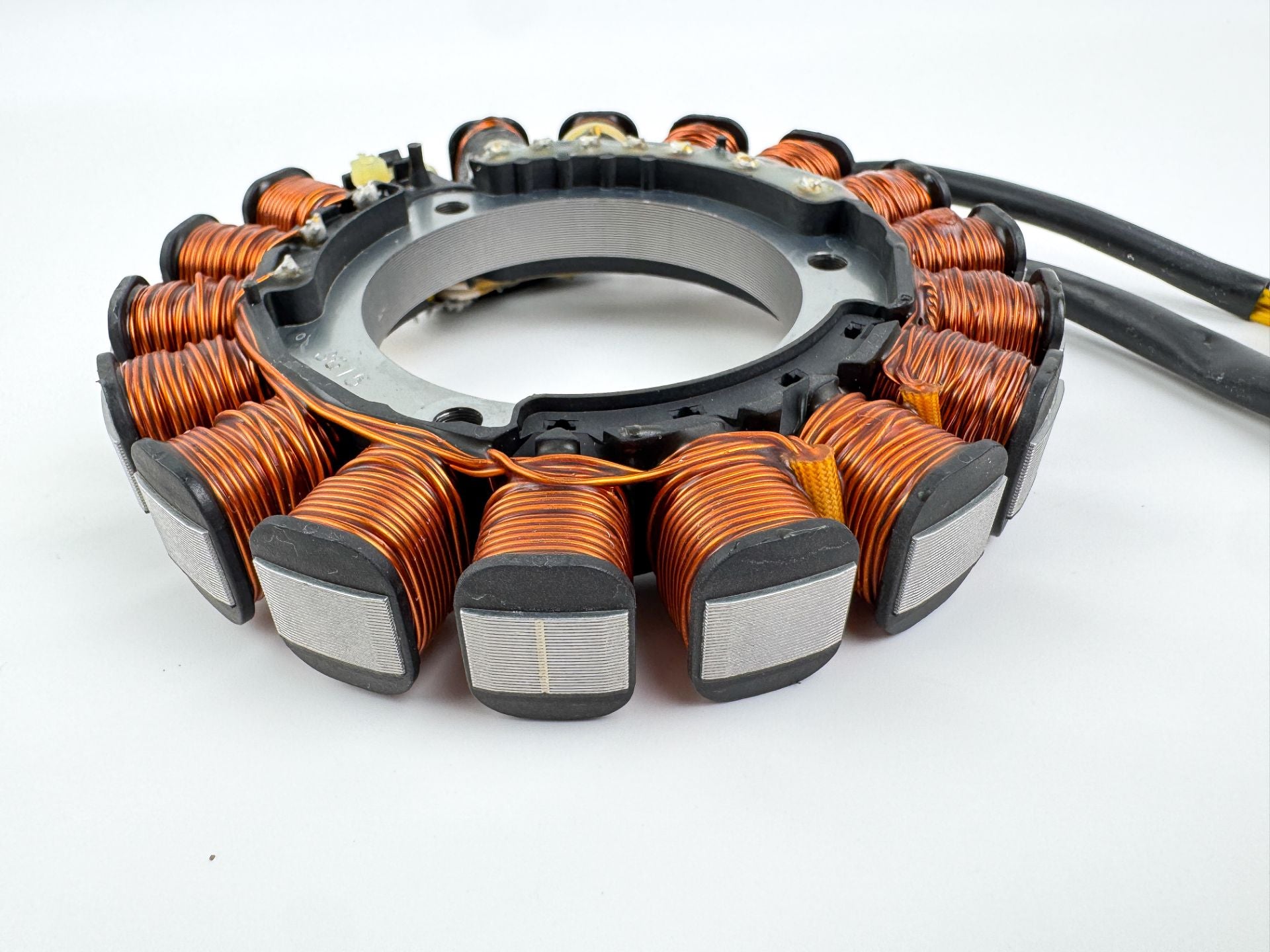 2013 Mercury 25 HP 4 Stroke Outboard Flywheel Stator Alternator 898101T64 OEM