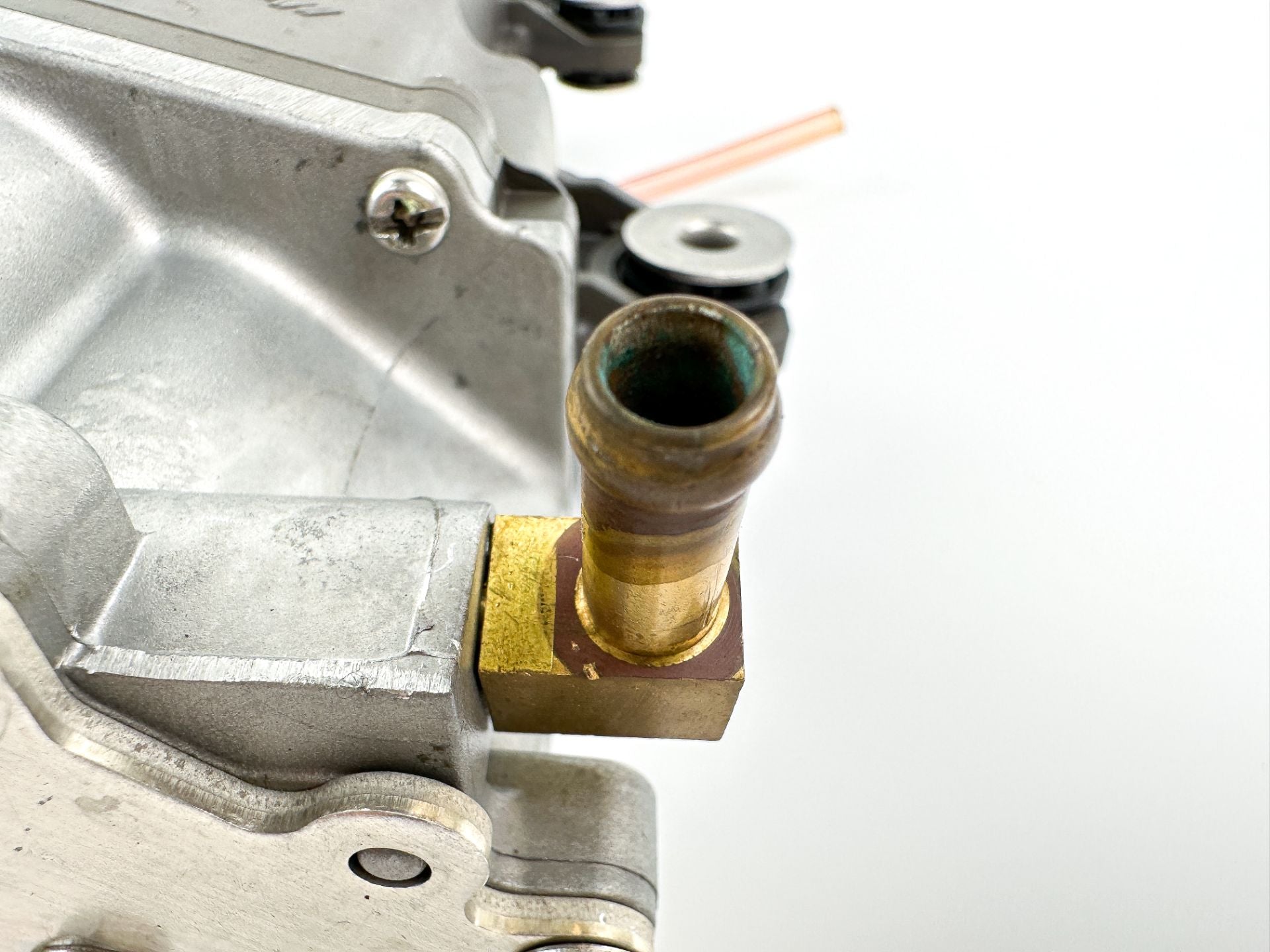 2011-2014 Yamaha F115 115HP Outboard VST Float Chamber Assembly Tested & Cleaned