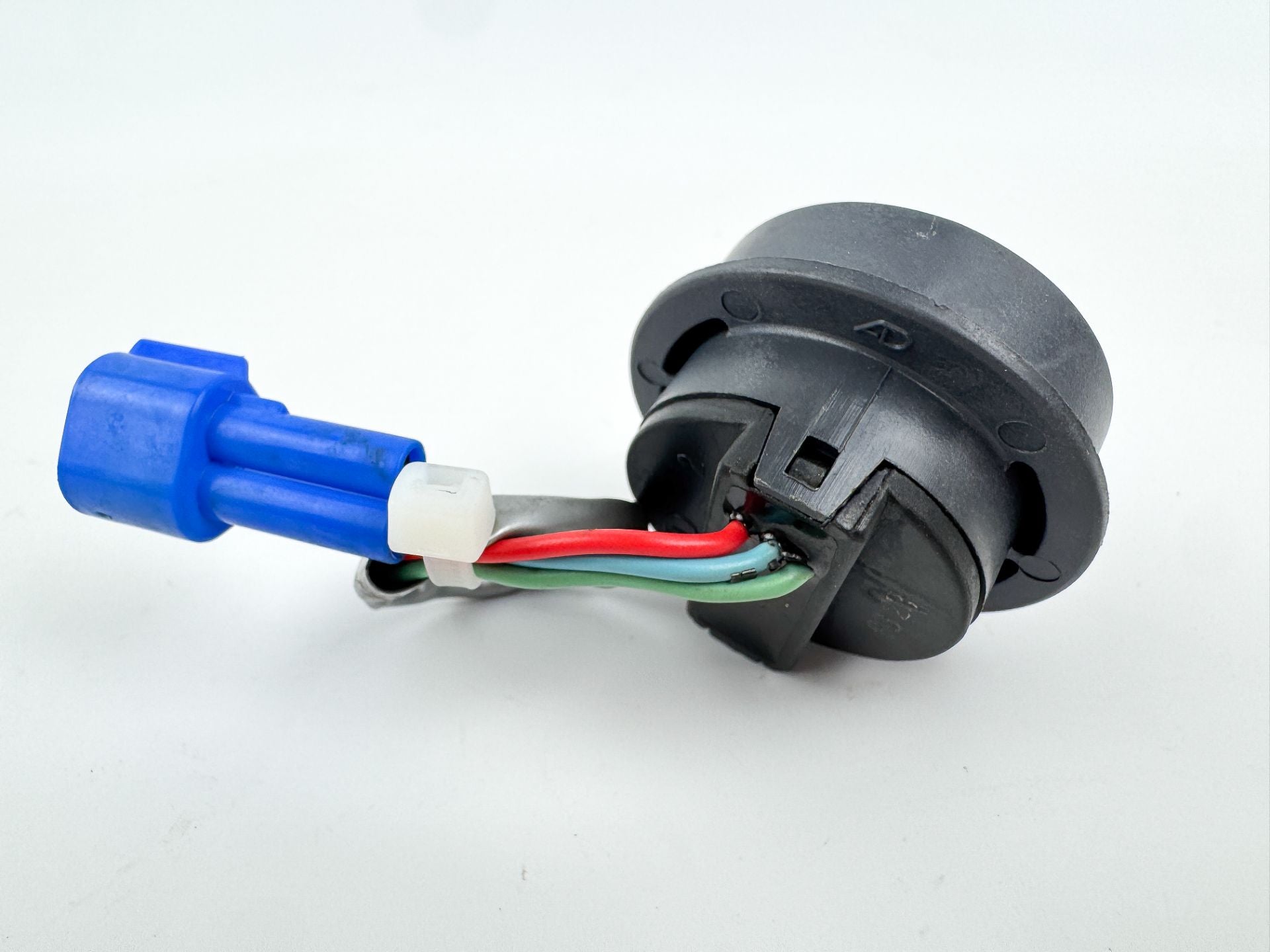 2000 Yamaha 80 HP 4 Stroke Outboard Trim Switch 63D-82563-10-00 OEM