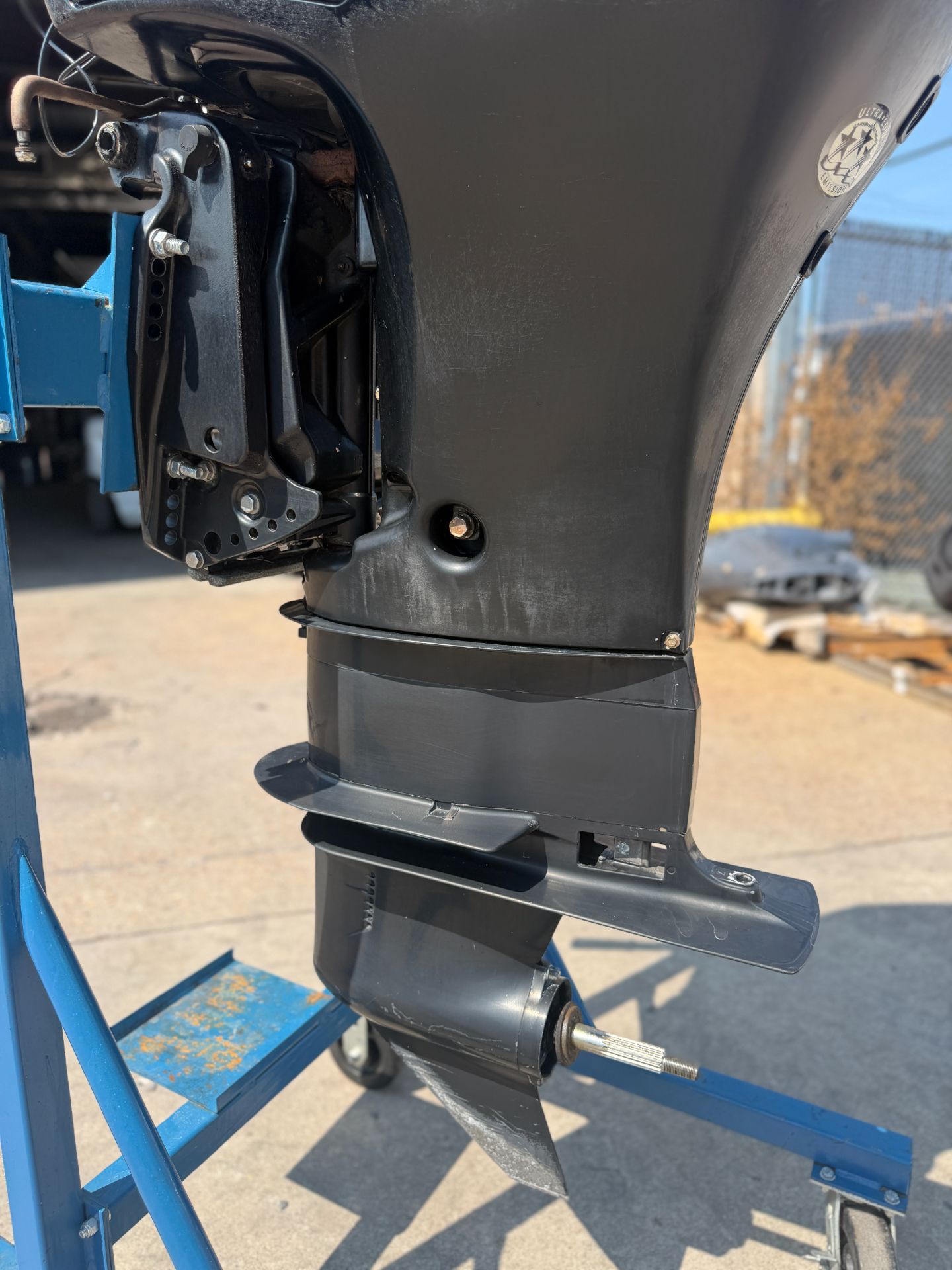 2007 Mercury 115HP 4 Stroke Outboard Engine W/ 25 Shaft 227 Hours