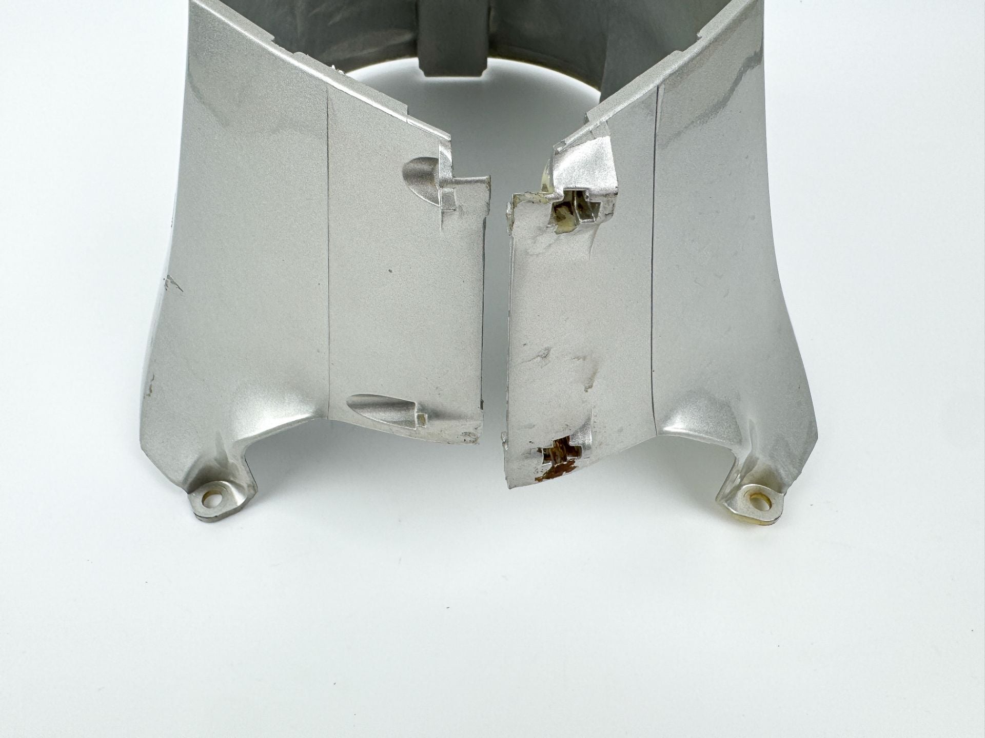 2006 Honda 50 HP 4 Stroke Outboard Lower Apron Cover 63701-ZV5-010ZA OEM