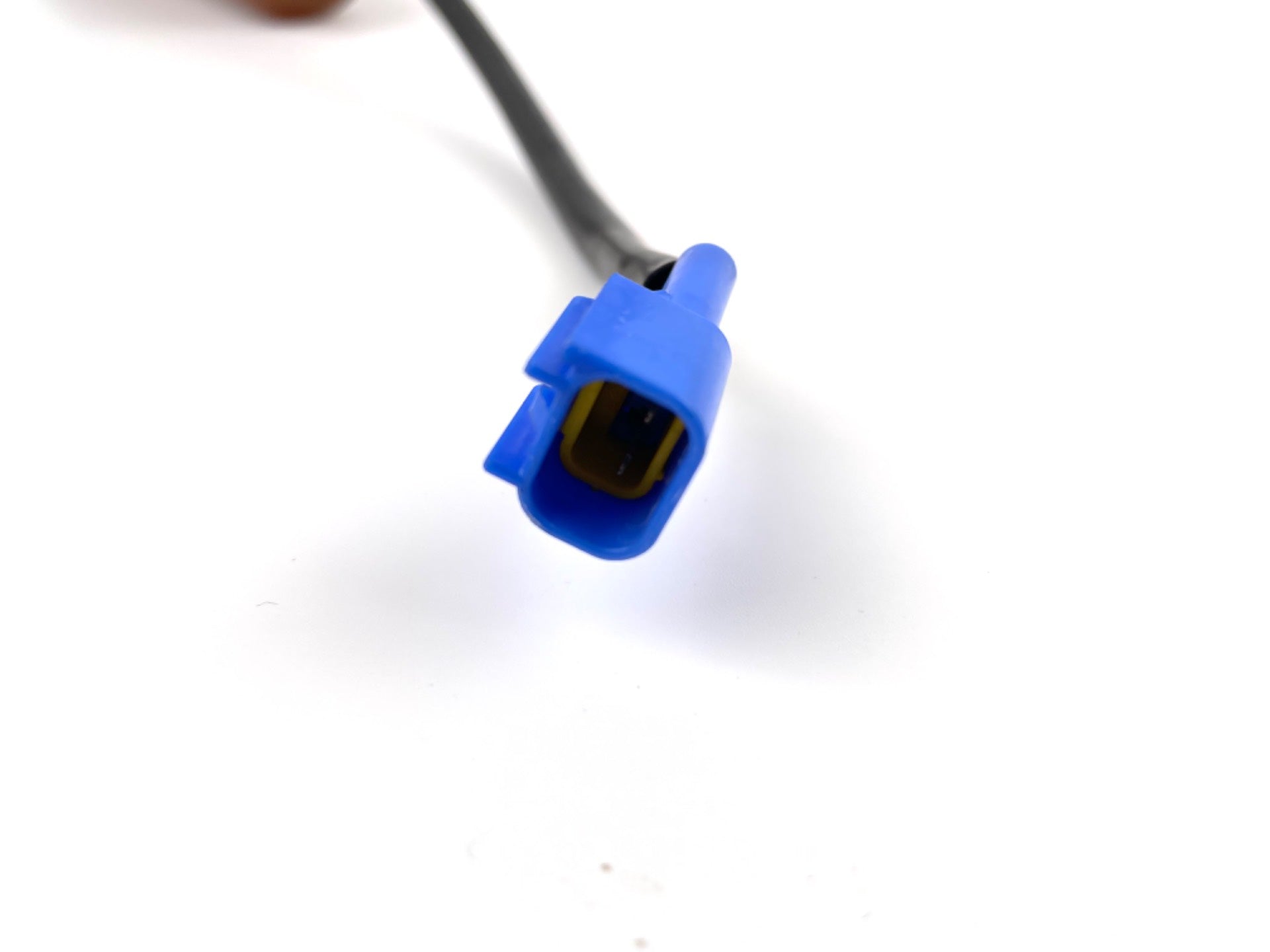 2003 Yamaha 200 HP 2 Stroke Outboard Fuel Filter Assembly 68F-24560-00-00 OEM