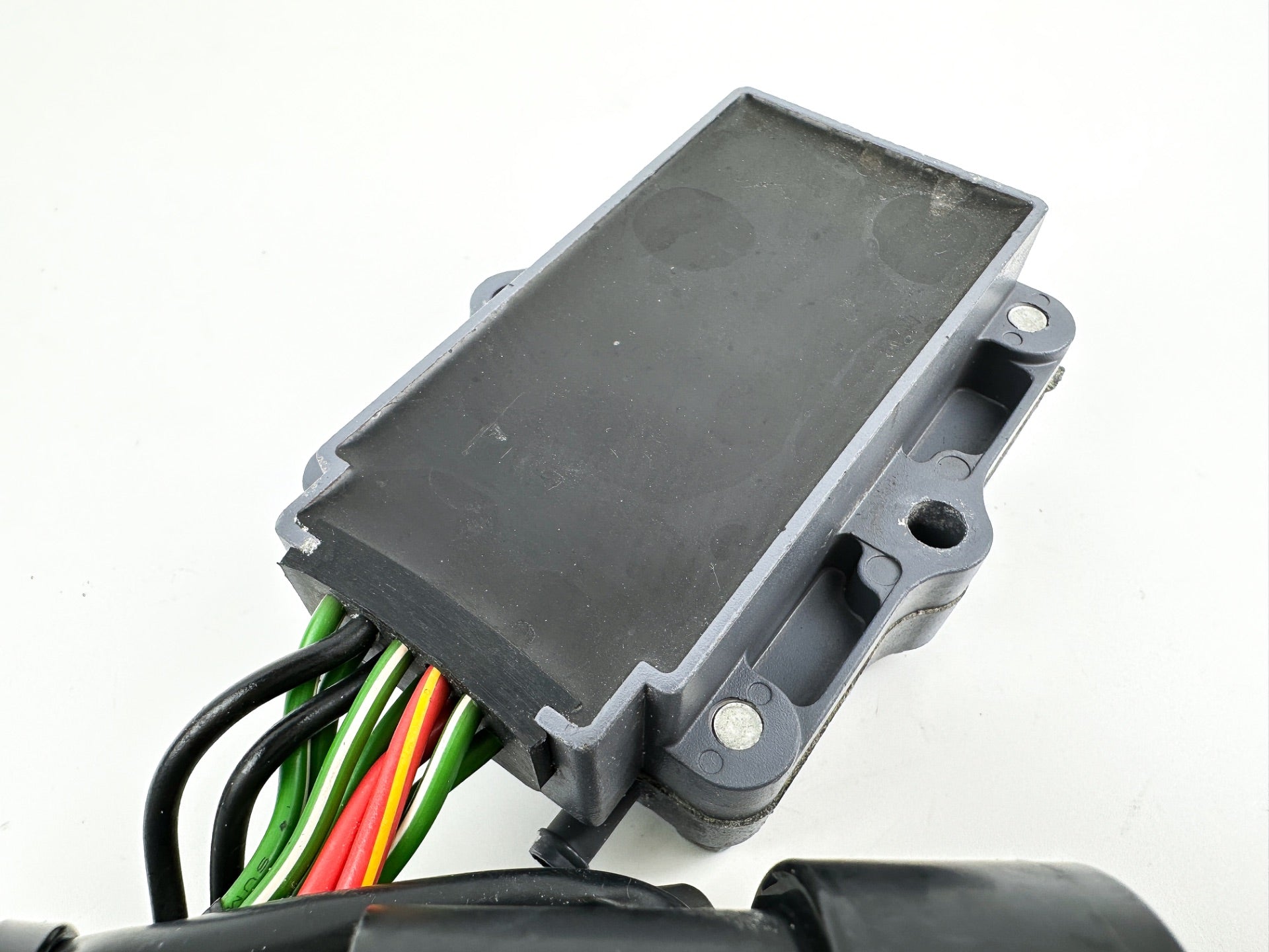 2003 Yamaha 225 HP 4 Stroke Outboard Rectifier & Regulator 69J-81960-10-00 OEM