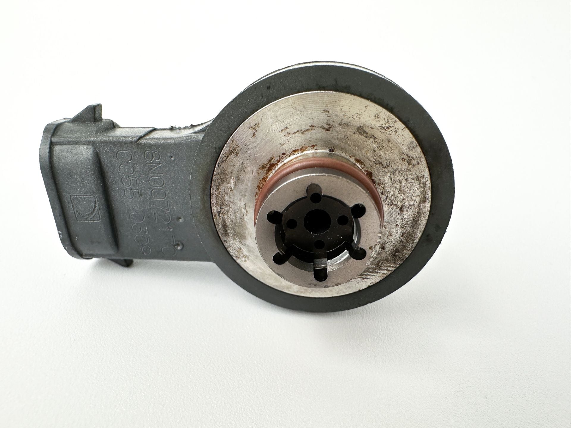 2015 Mercury 250 HP 2 Stroke Outboard Air Injector 884595A01 OEM