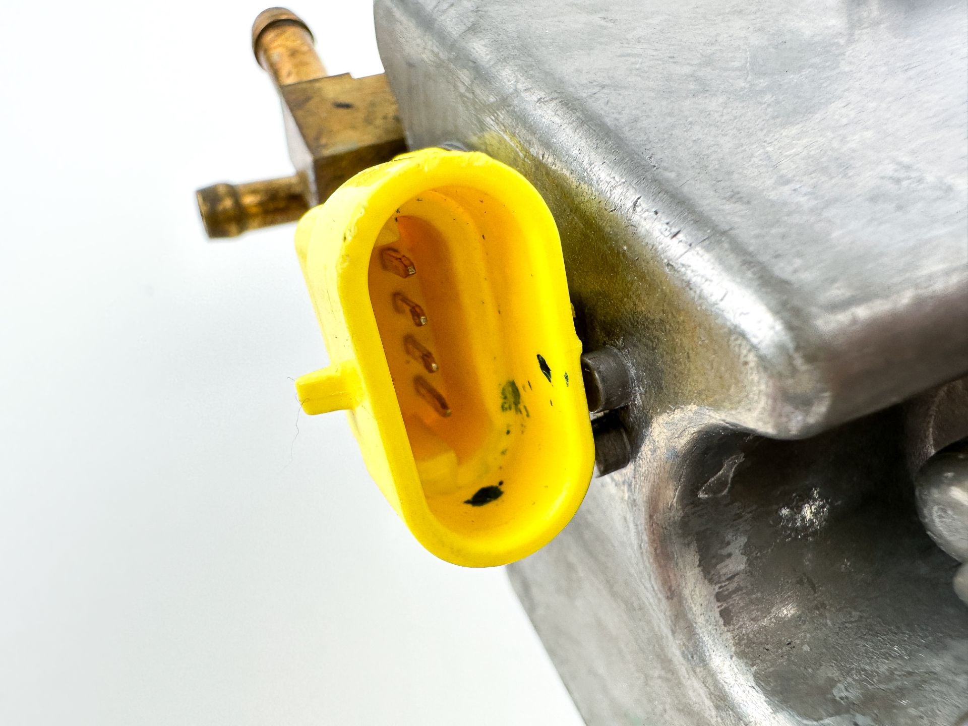 2018 Mercury 60 HP 4 Stroke Outboard Vapor Separator Tank VST 892267T03 Cleaned