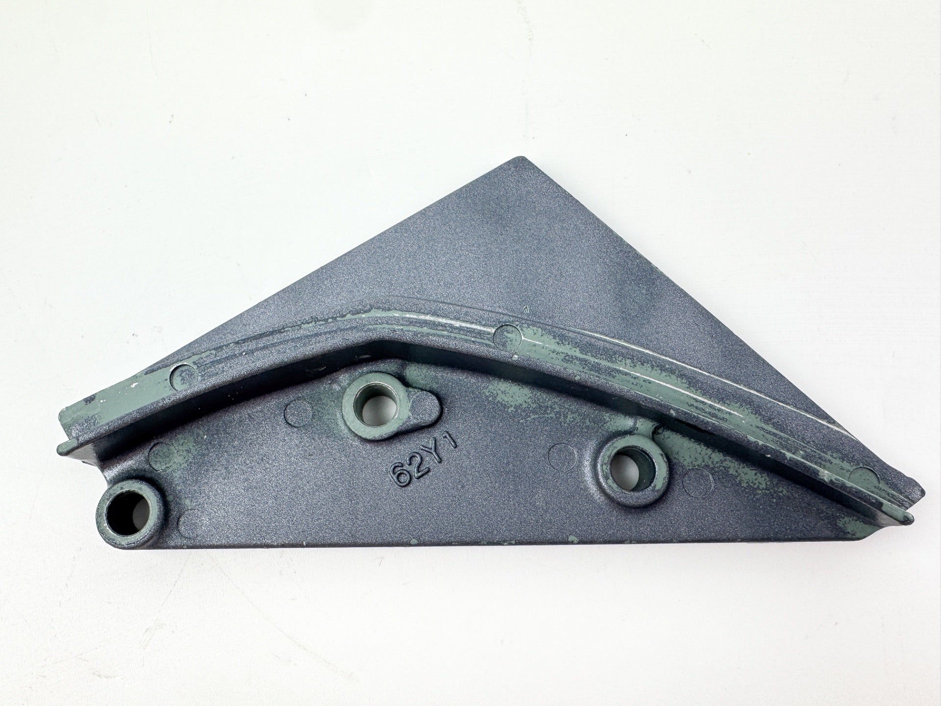 62Y-42738-01-8D Yamaha 1998 - 2004 50HP 4 Stroke Outboard Cable Cover Plate Fitting