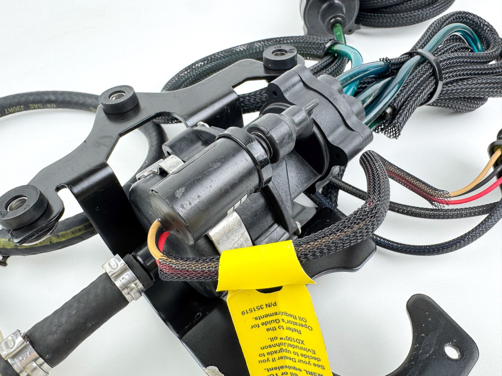 2008 Evinrude 300 HP 2 Stroke Outboard Oil Pump 5007639 OEM