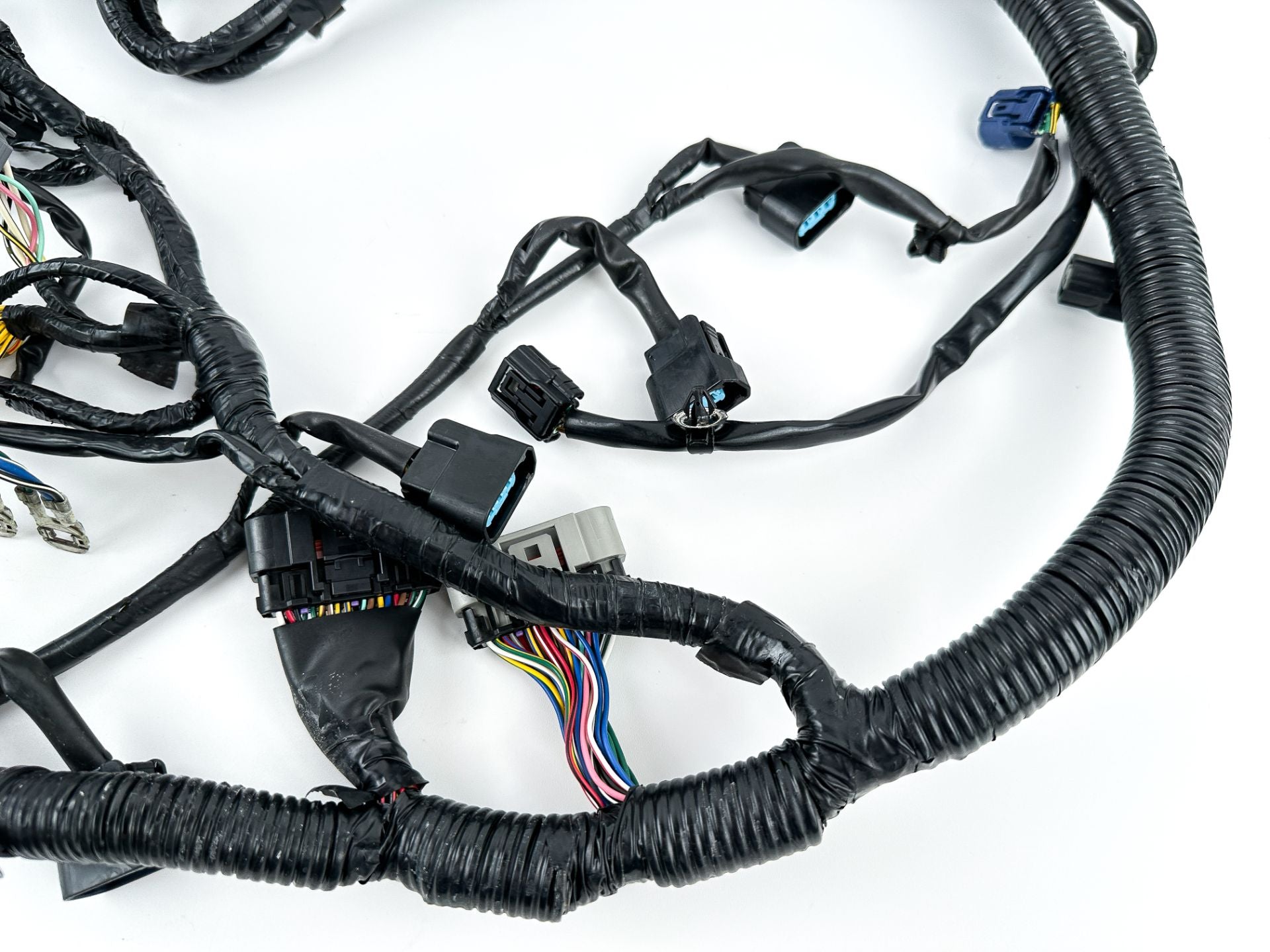 2011 Honda 135 HP 4 Stroke Outboard Engine Wire Harness 32100-ZY5-050 OEM