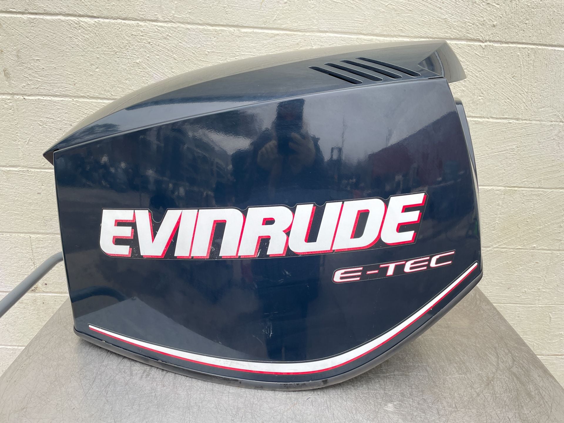 2013 Evinrude 150 HP 2 Stroke Outboard Top Cowling 0285749 OEM