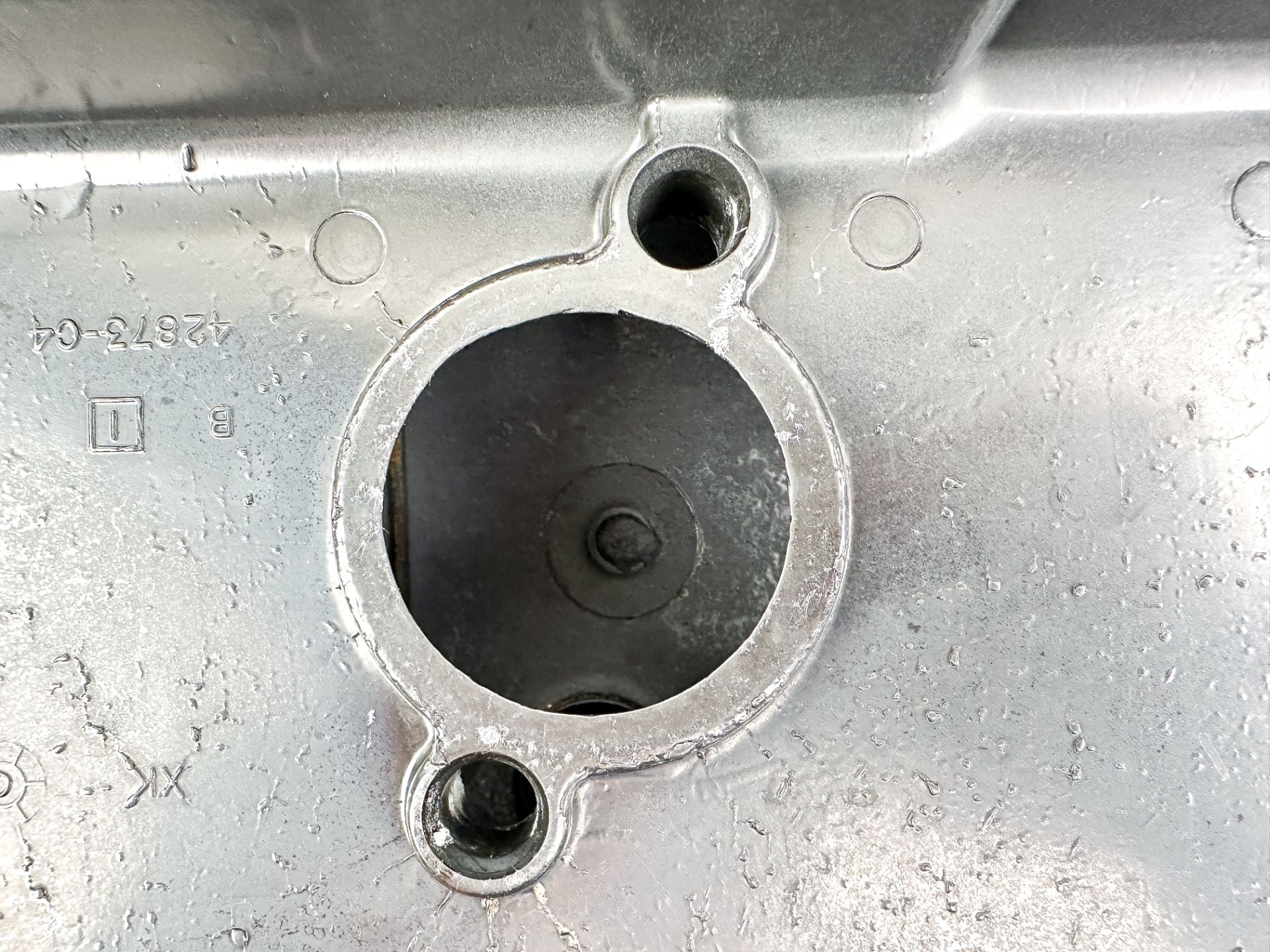 2003 Mercury 90 HP 2 Stroke Outboard Intake Air Silencer Assembly 42969A3 OEM