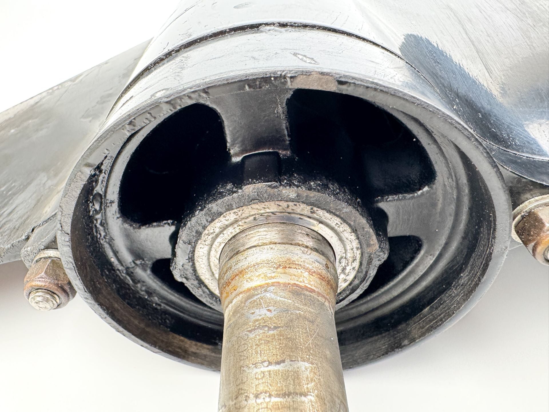 2004+ Mercury 75 90 115 HP 2 Stroke DFI 20" Lower Unit Gear Case 2.33:1 9011J33