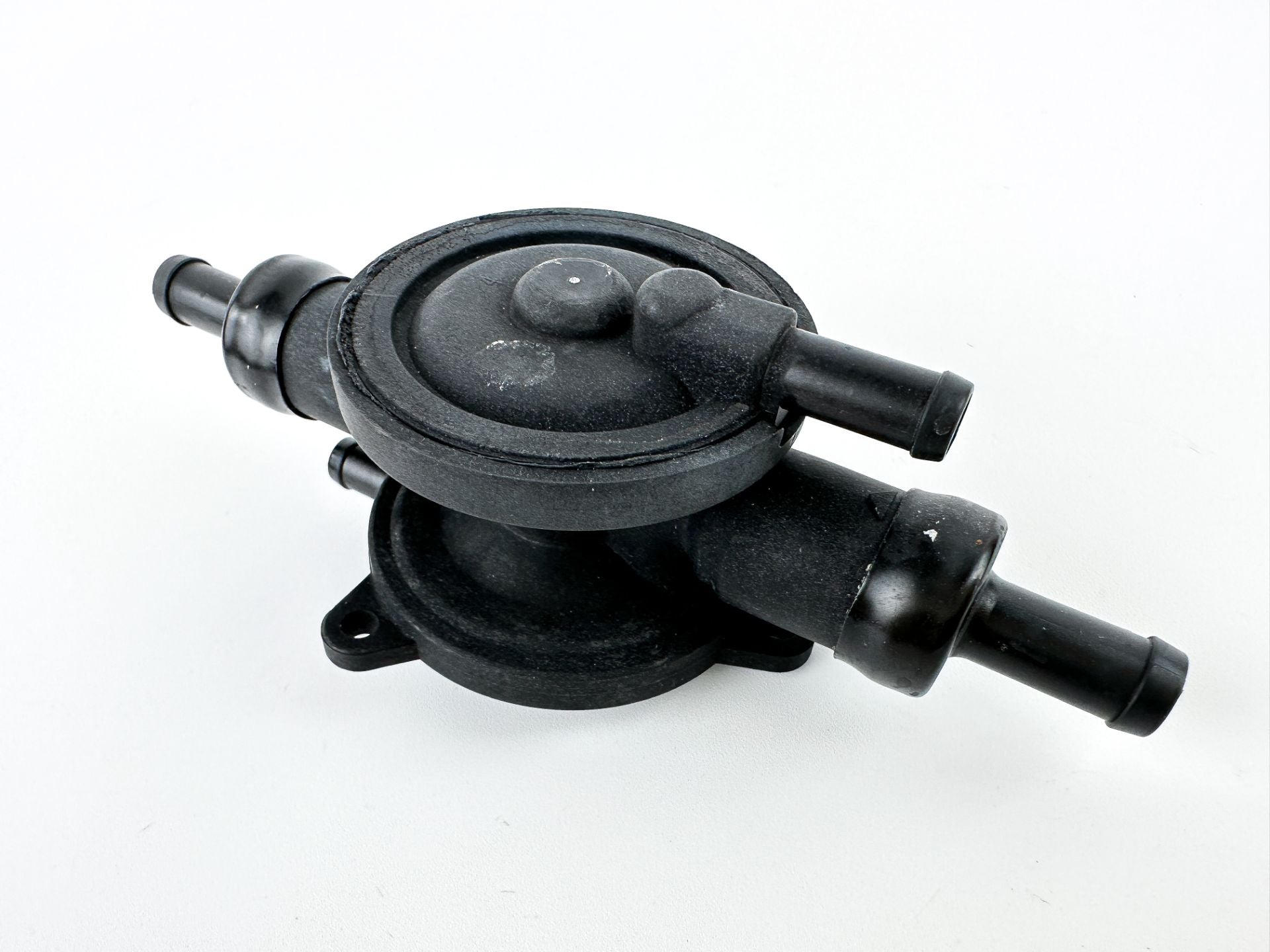 2008 Evinrude 200 HP 2 Stroke Outboard Fuel Lift Pump 5010308 OEM
