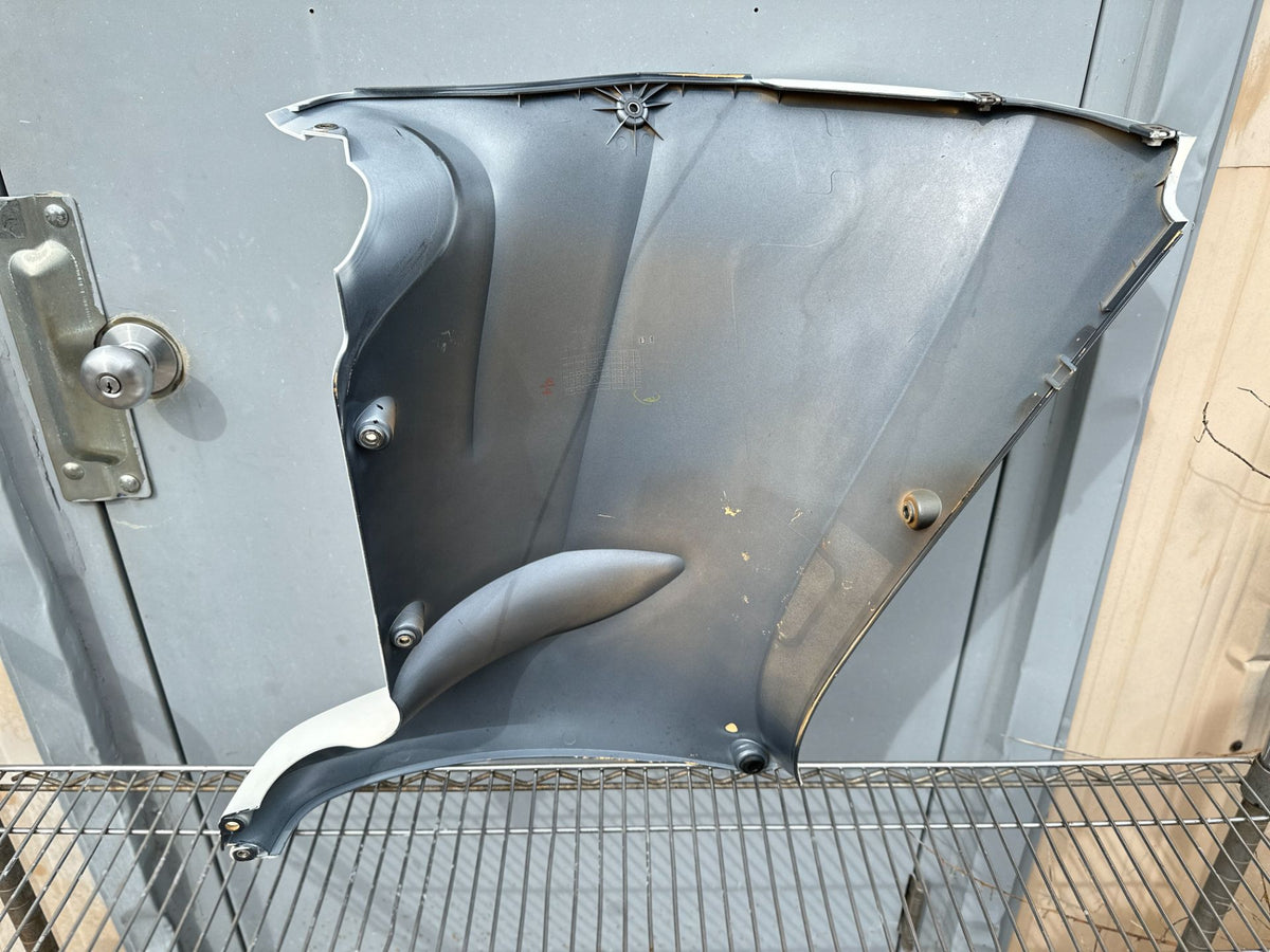 2014 Yamaha 300 HP 4 Stroke Outboard Lower Apron Cowling Starboard 6CE-42771-01-8D OEM