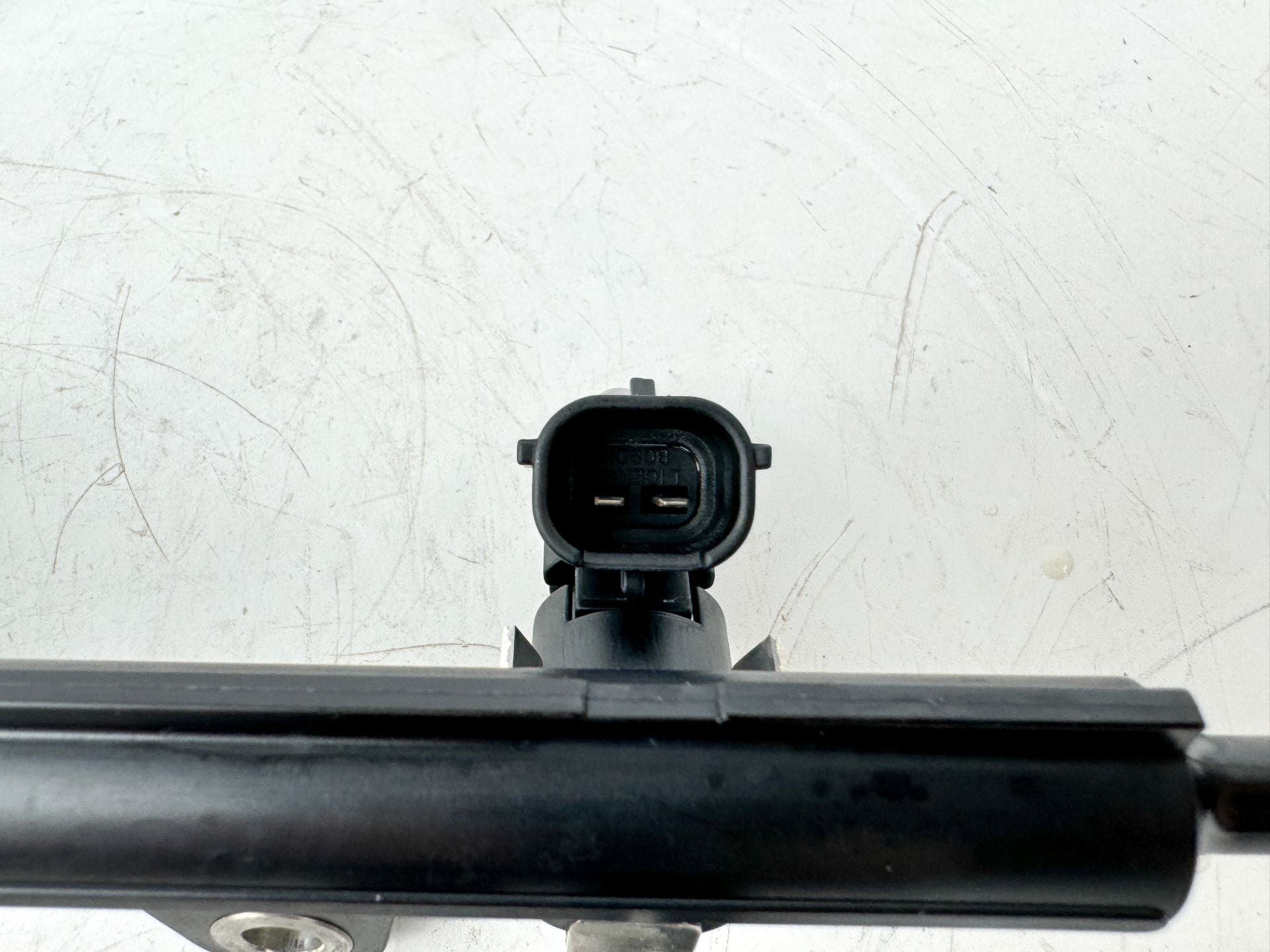 2016 Yamaha 250 HP 4 Stroke Outboard Fuel Injector Set W/ Rail 6AW-13761-00-00 OEM